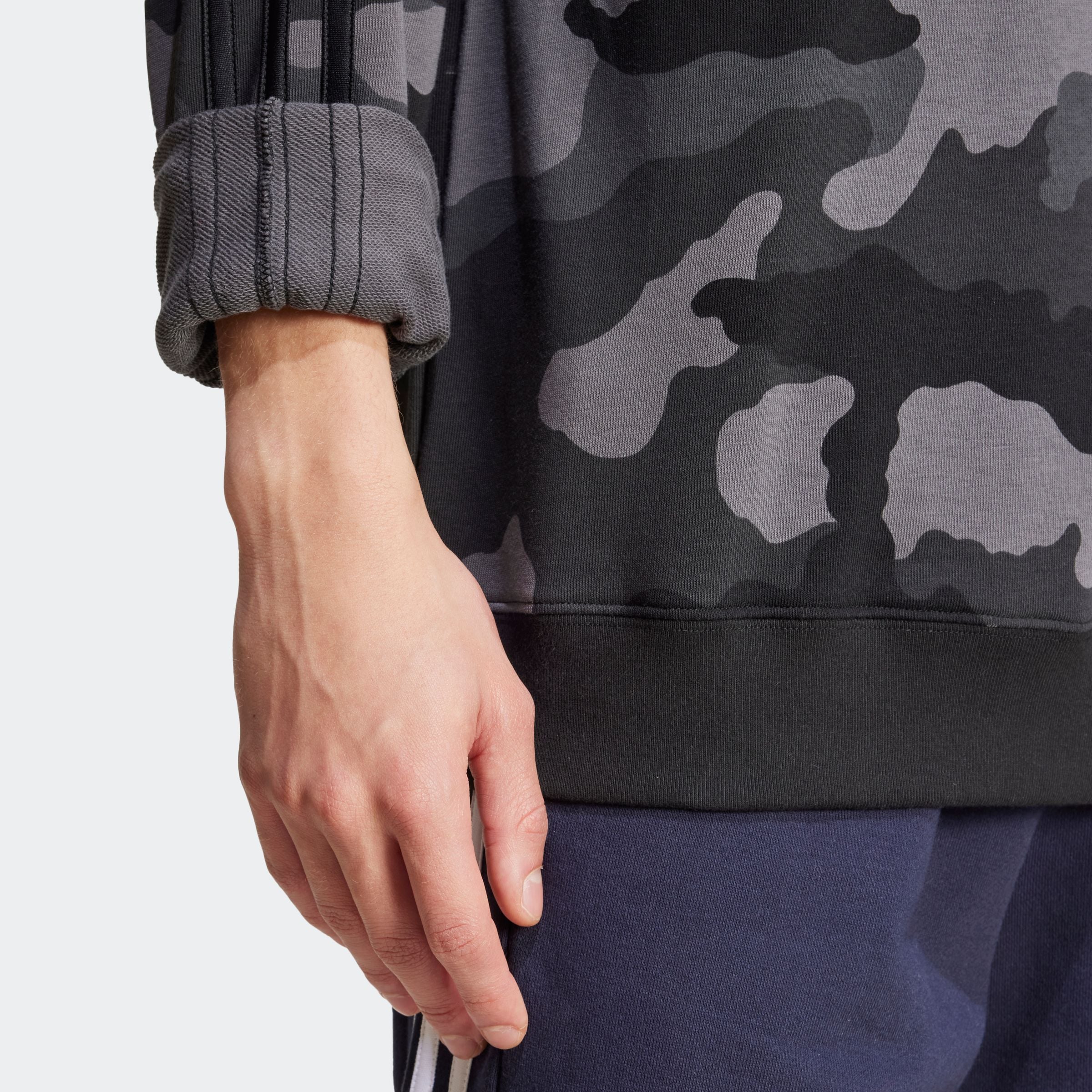 adidas Sportswear Sweatshirt »M CAMO CRW«