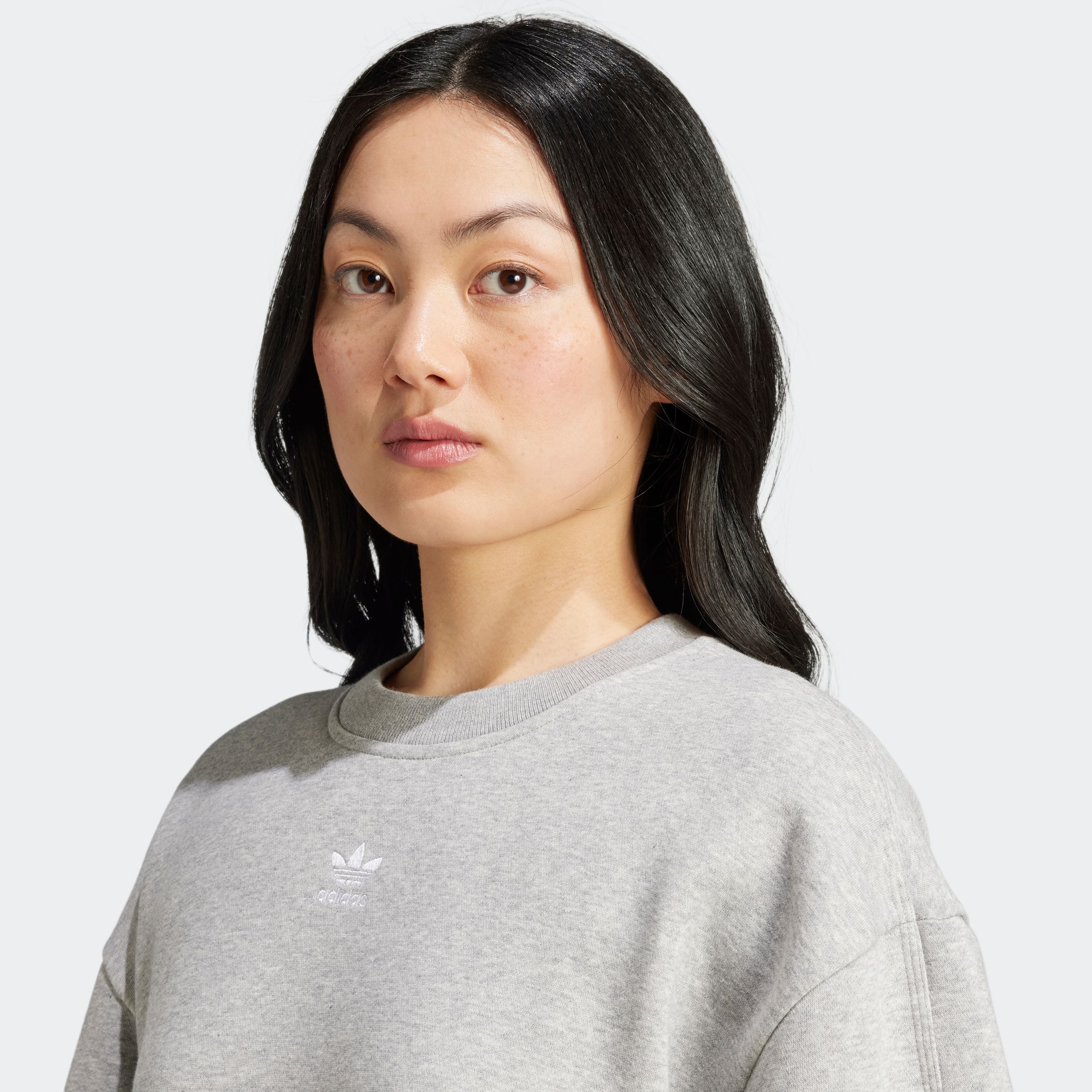 adidas Originals Sweatshirt »ESSENTIALS FLEECE-, RUNDHALSAUSSCHNITT, LANG, OVERSIZED«
