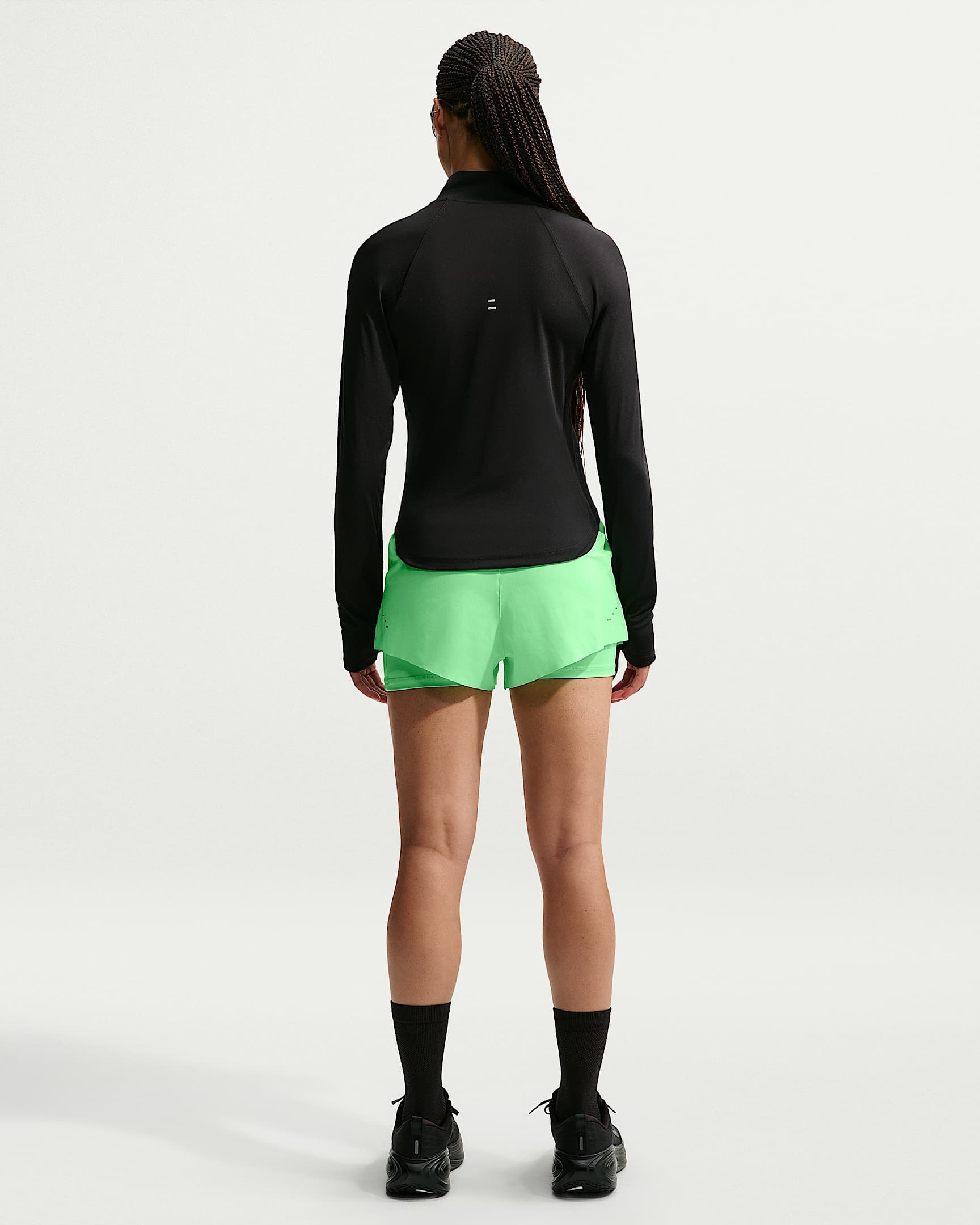 Nike Laufshorts »Nike Swift Women's Dri-FIT Mid-Rise 2-in-1 Running Shorts«  2-in-1-Design, mit Reißverschlusstasche hinten am Bund
