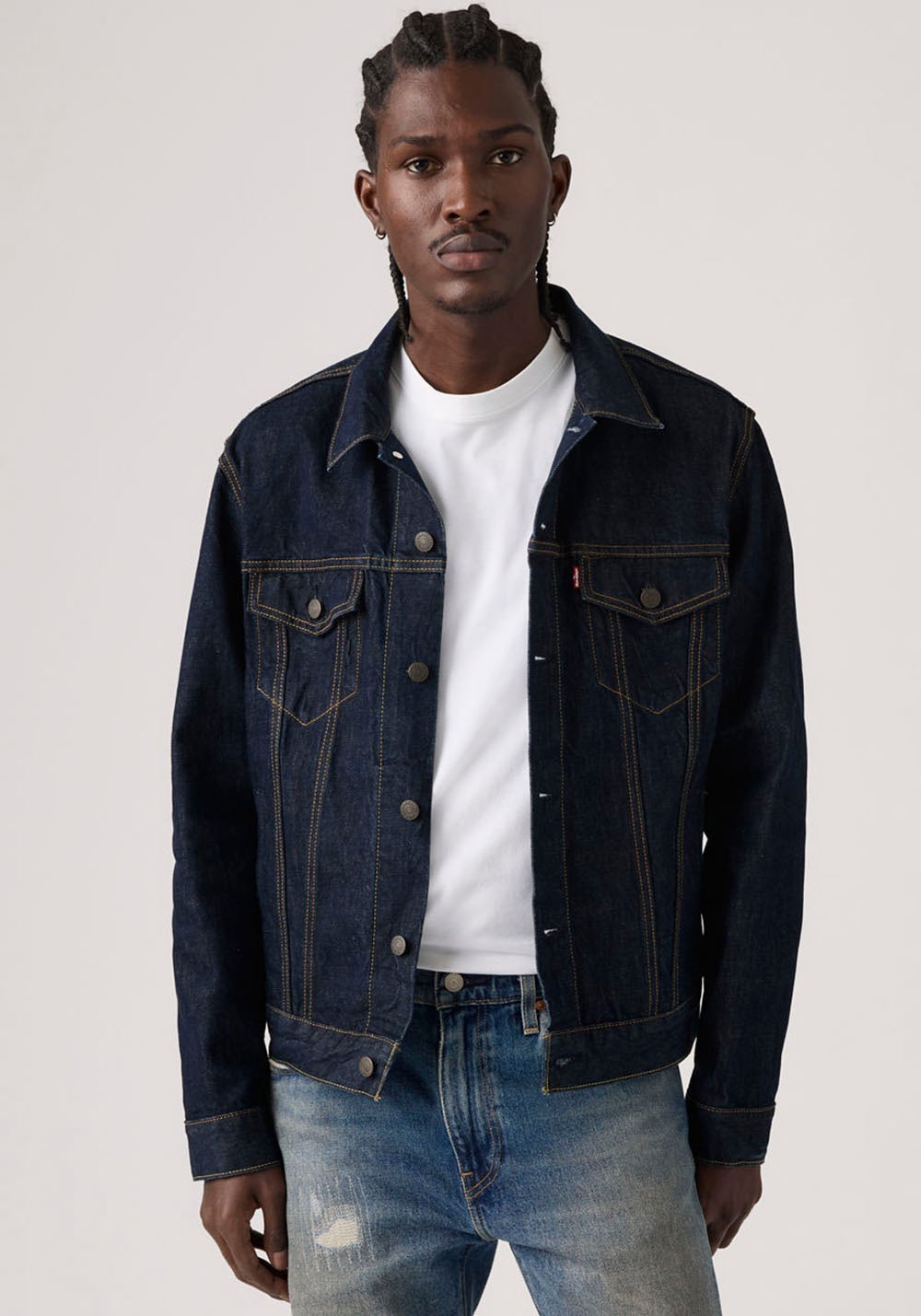 Levi's® Jeansjacke »VINTAGE FIT TRUCKER JKT« ohne Kapuze mit Knopfleiste