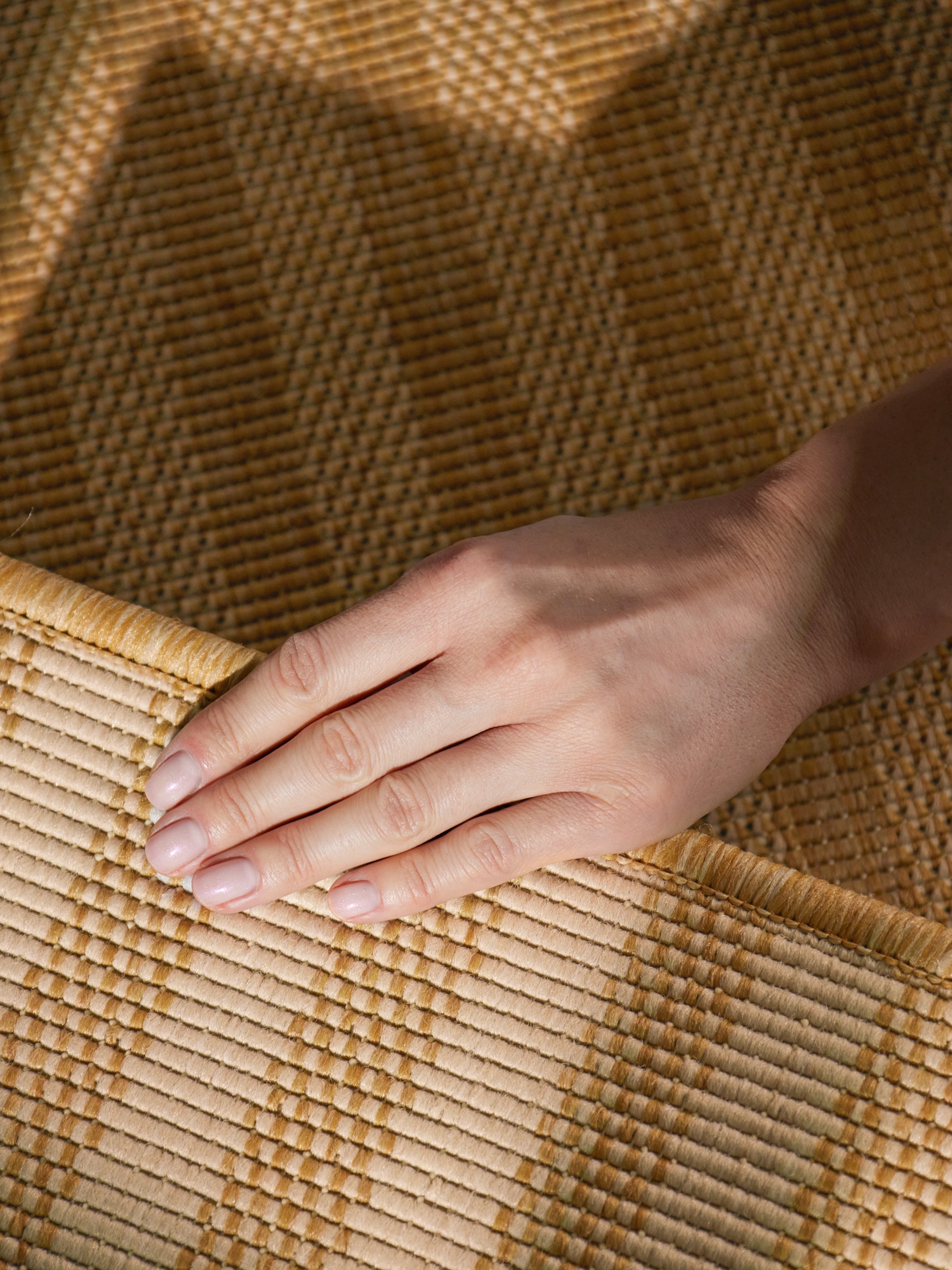 Ted Baker Teppich »Linley« rechteckig 8 mm Höhe Designteppich, Wetterfest, Pflegeleicht, Modern, Wohnzimmer, Terrasse