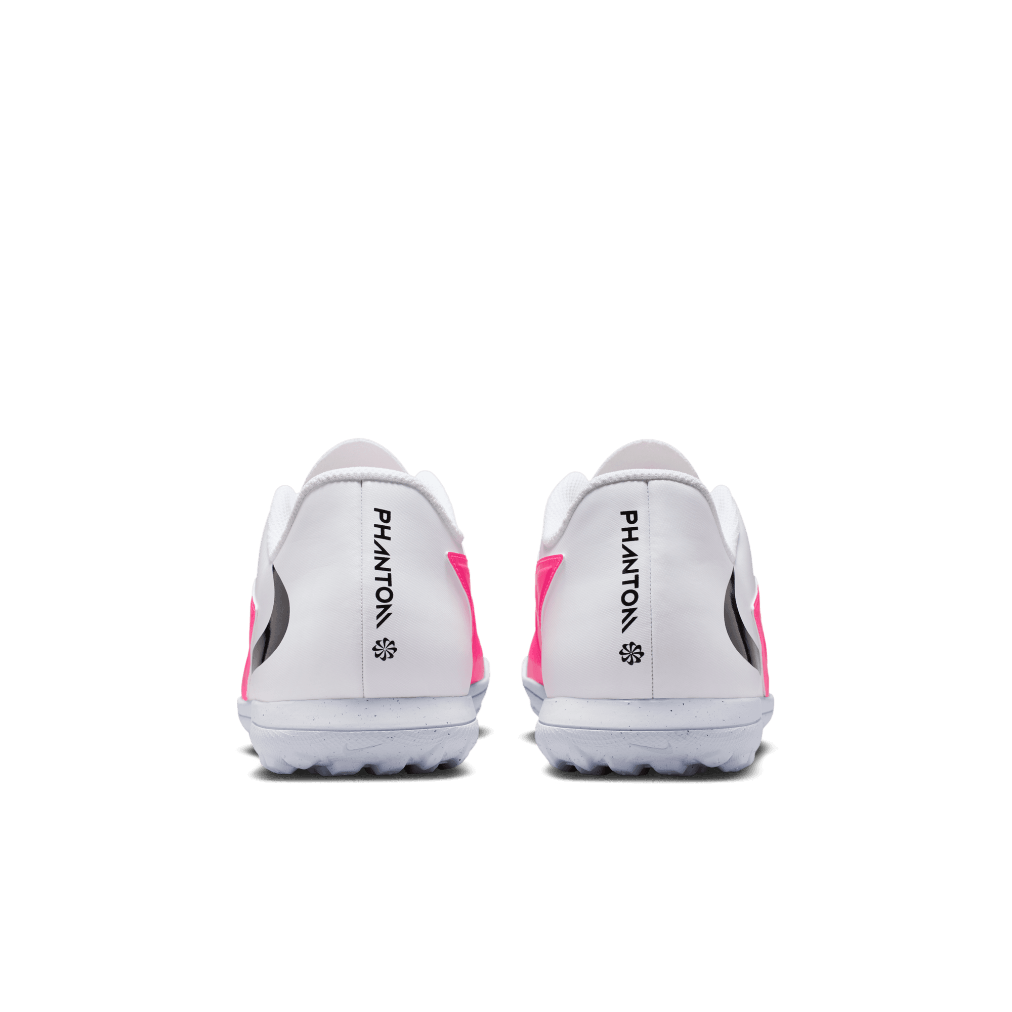 Nike Fußballschuh »PHANTOM 6 LOW CLUB TF T«  Ideal für den Einsatz auf kurzen Kunstrasenplätzen