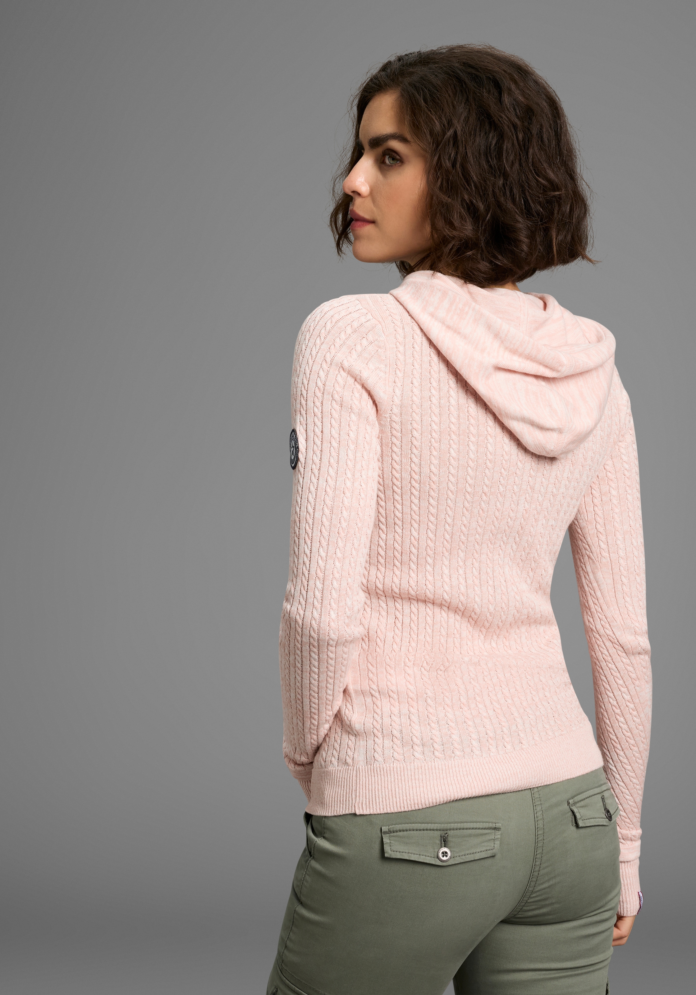 KangaROOS Kapuzenpullover, im feinen Zopf-Strick-Design