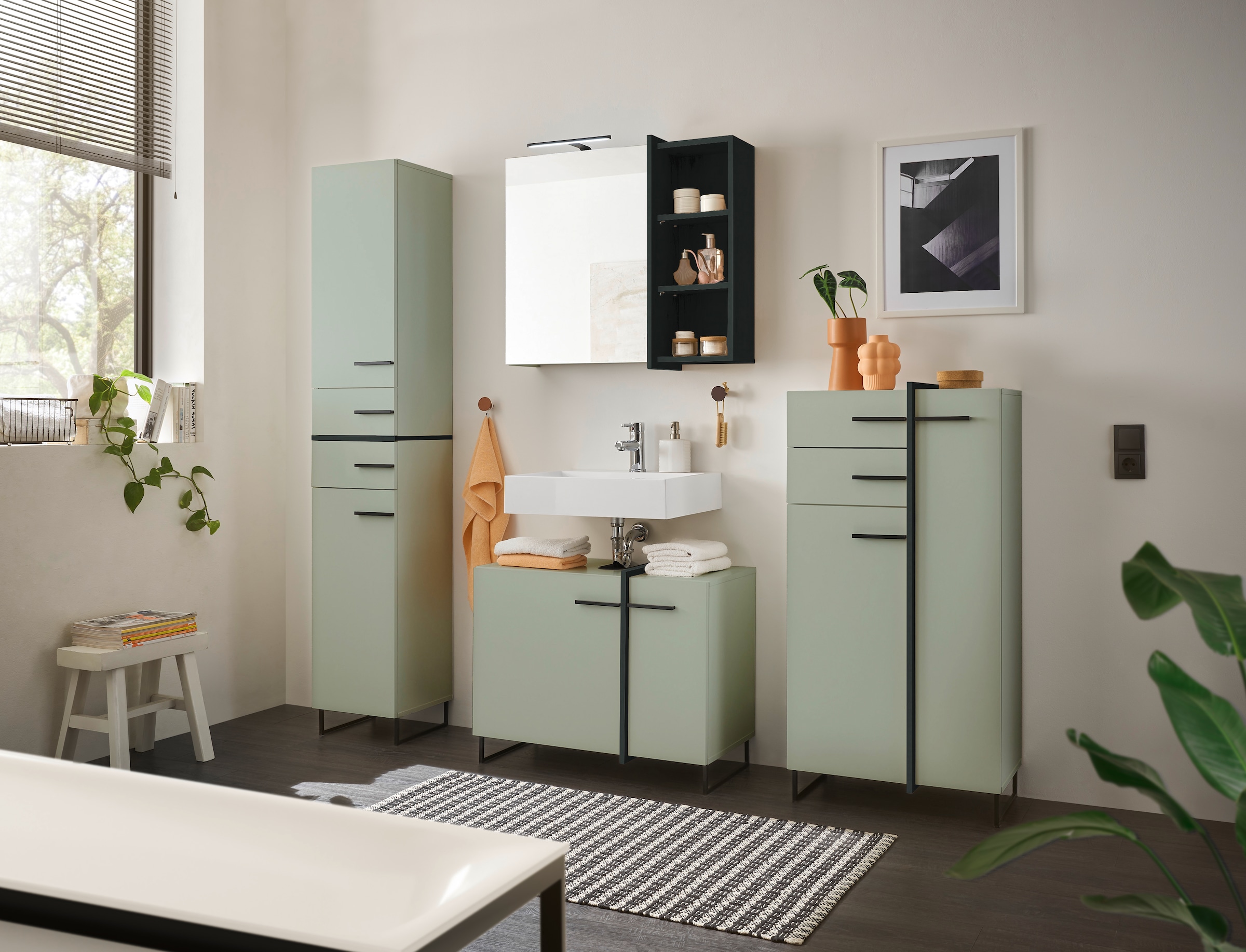 BASIC by Balculina Hochschrank »Palermo, BxHxT 35x194x33 cm« 1 Stk. tlg. Breite 35cm, Softclose, Metallfüße