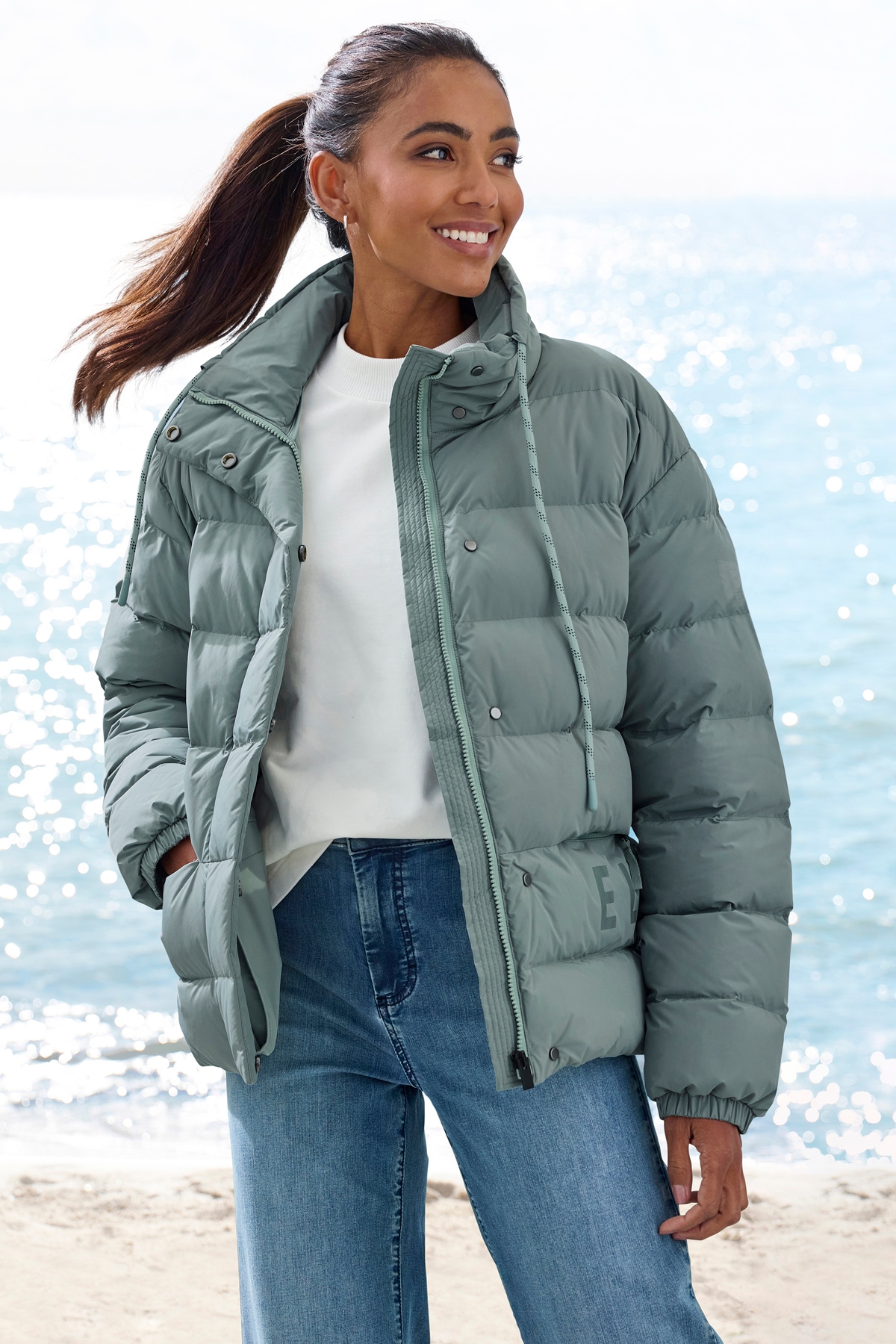 Elbsand Steppjacke ohne Kapuze mit großem Letter-Print