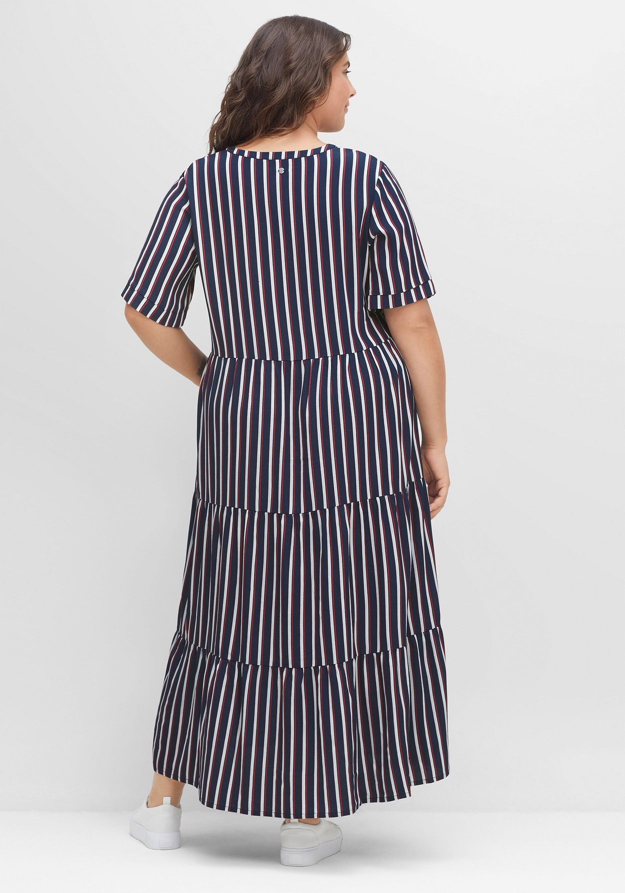 Sheego Maxikleid »Maxikleid mit weit schwingendem Rockteil«