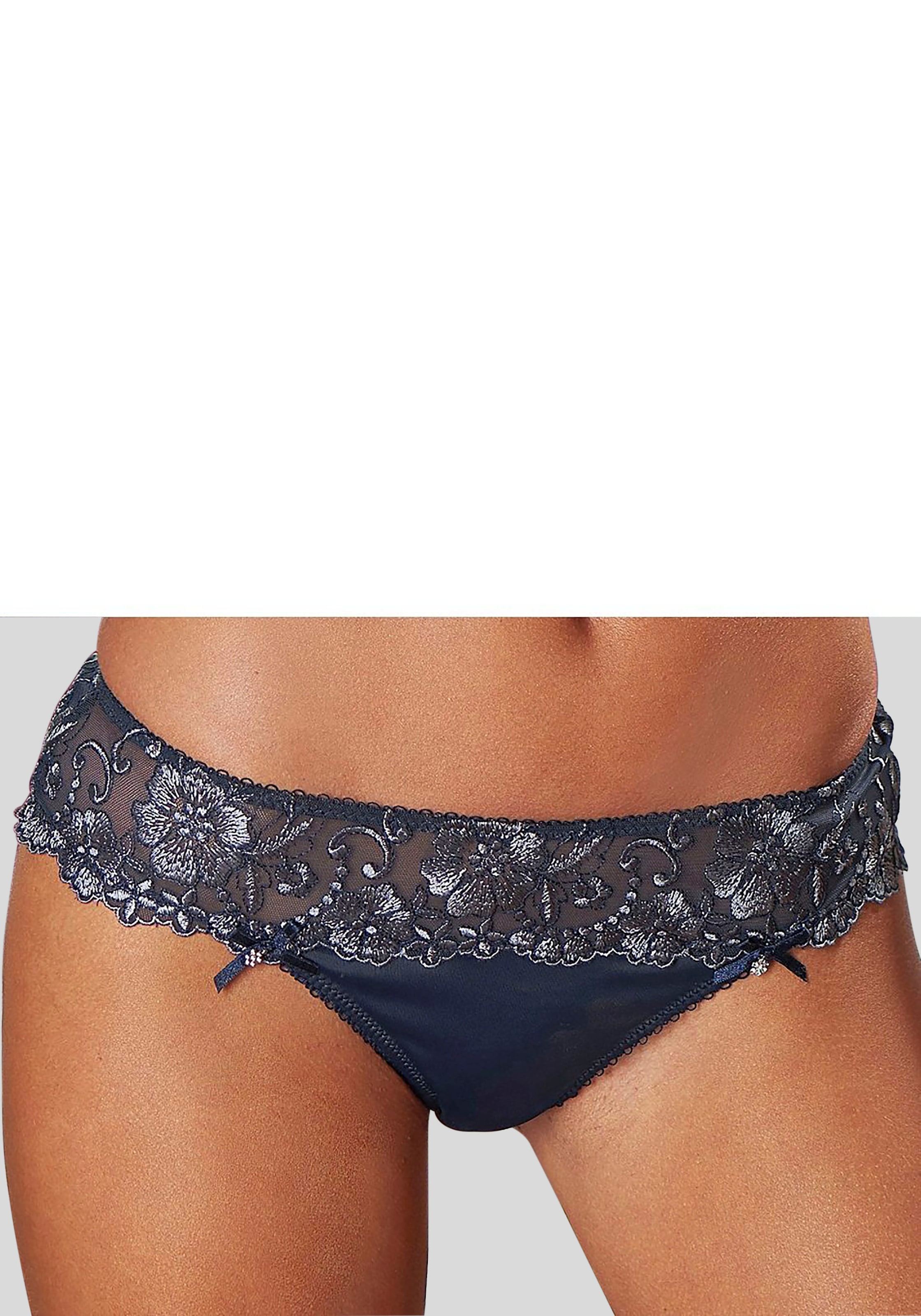 Online Optik im Shop String »Wanda in LASCANA Stickerei Dessous«, mit Spitze OTTO blumiger