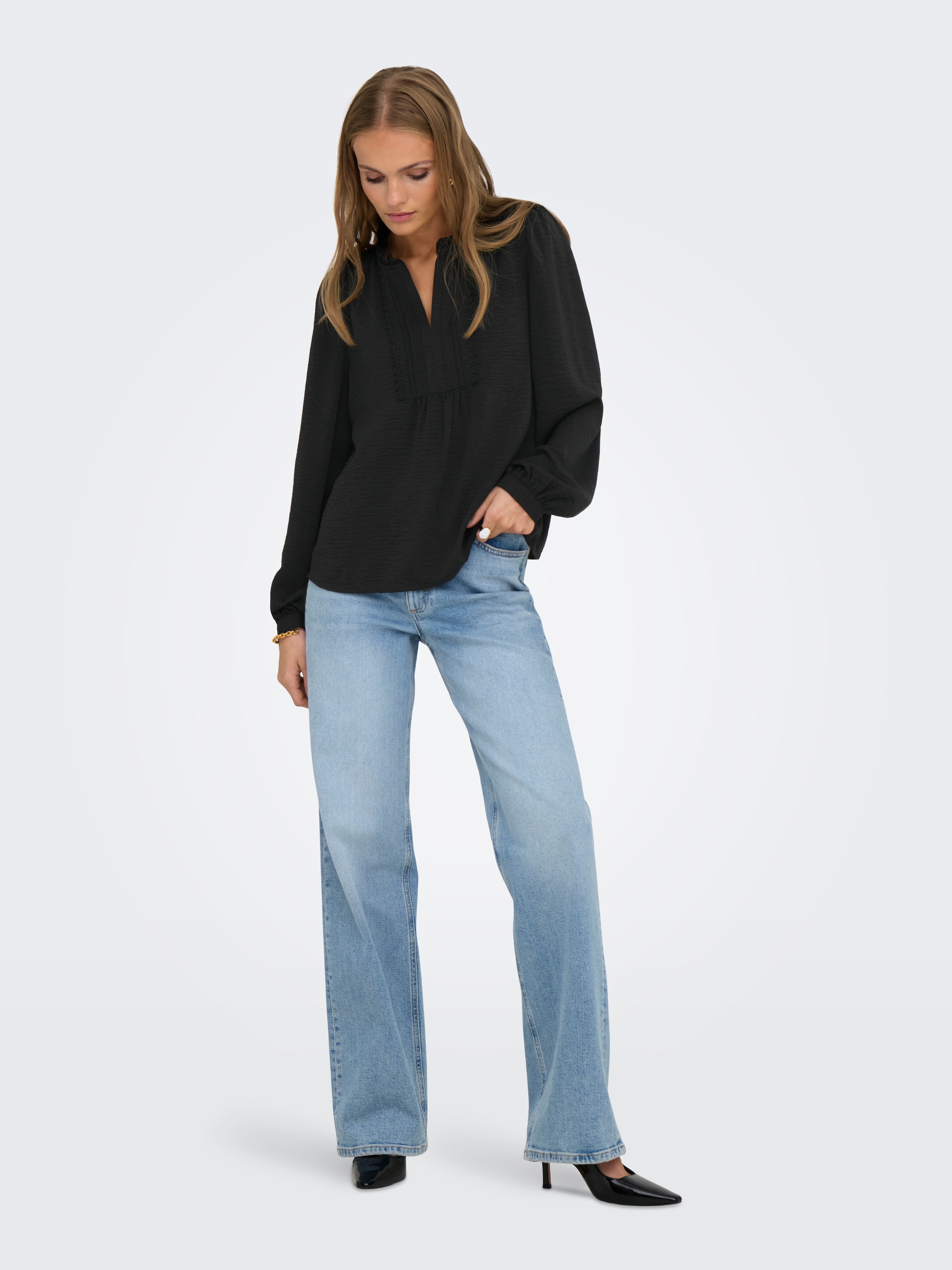 JDY Langarmbluse »JDYRACHEL LIFE L/S PINTUCK TOP WVN NOOS«, im romantischen Look mit Spitzenbordüre