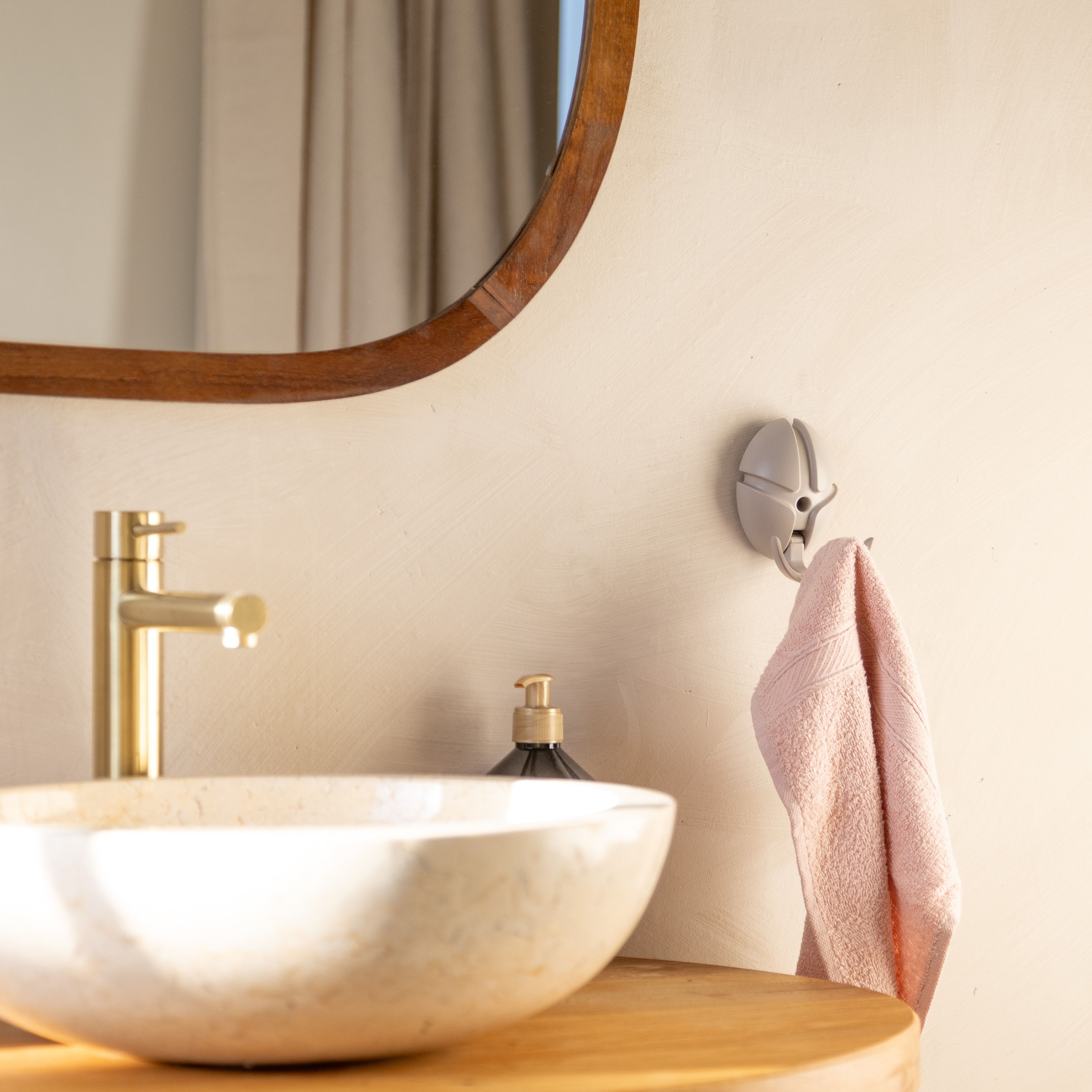 Spinder Design Garderobenhaken »TICK« Design-Garderobe aus recyceltem ABS und mit klappbaren Haken