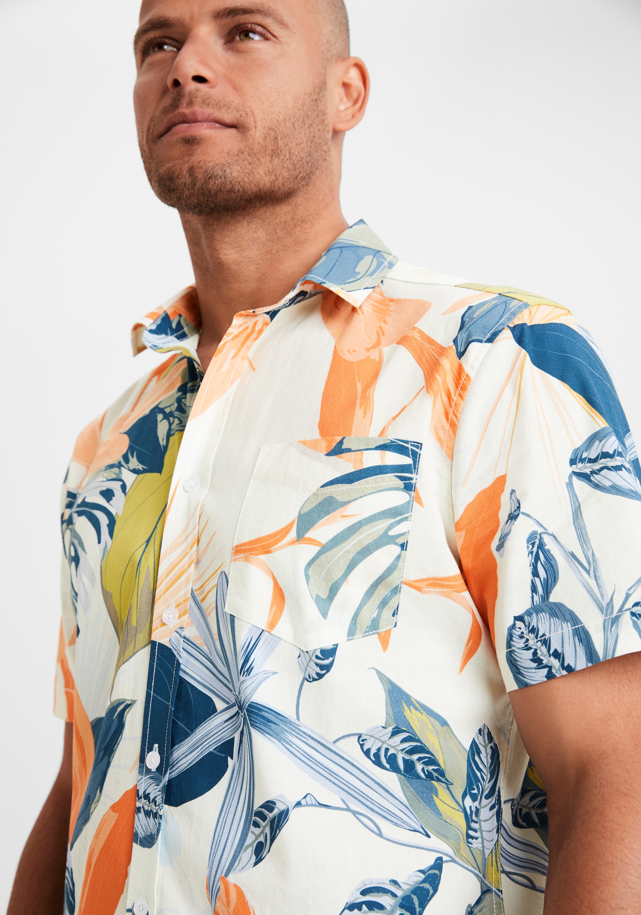 Beachtime Hawaiihemd »Regular fit«, mit Kentkragen, Freizeithemd mit Blätterprint aus reiner Baumwolle