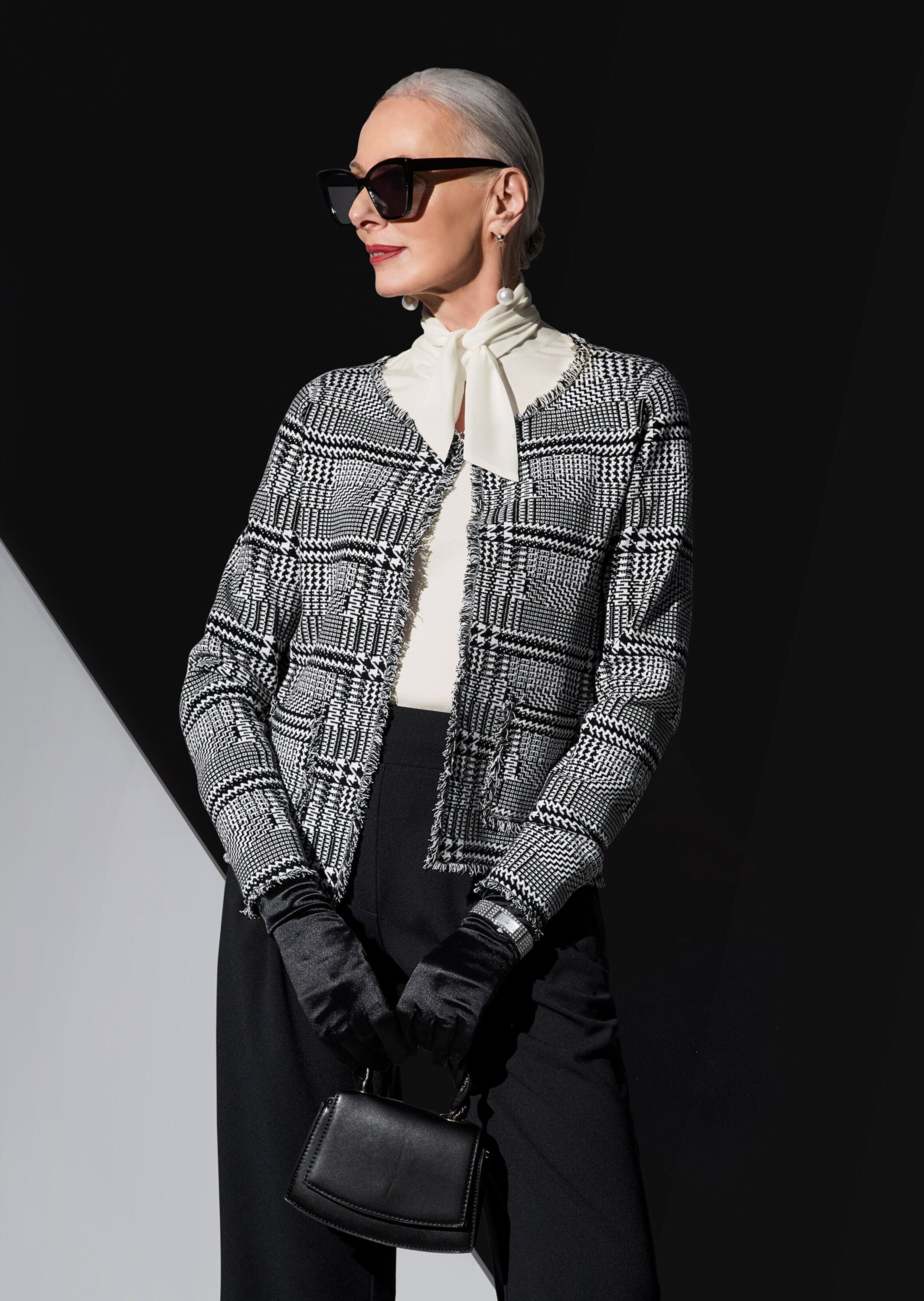 MADELEINE Strickjacke »Strickjacke Kurze Strickjacke in Tweed-Optik«