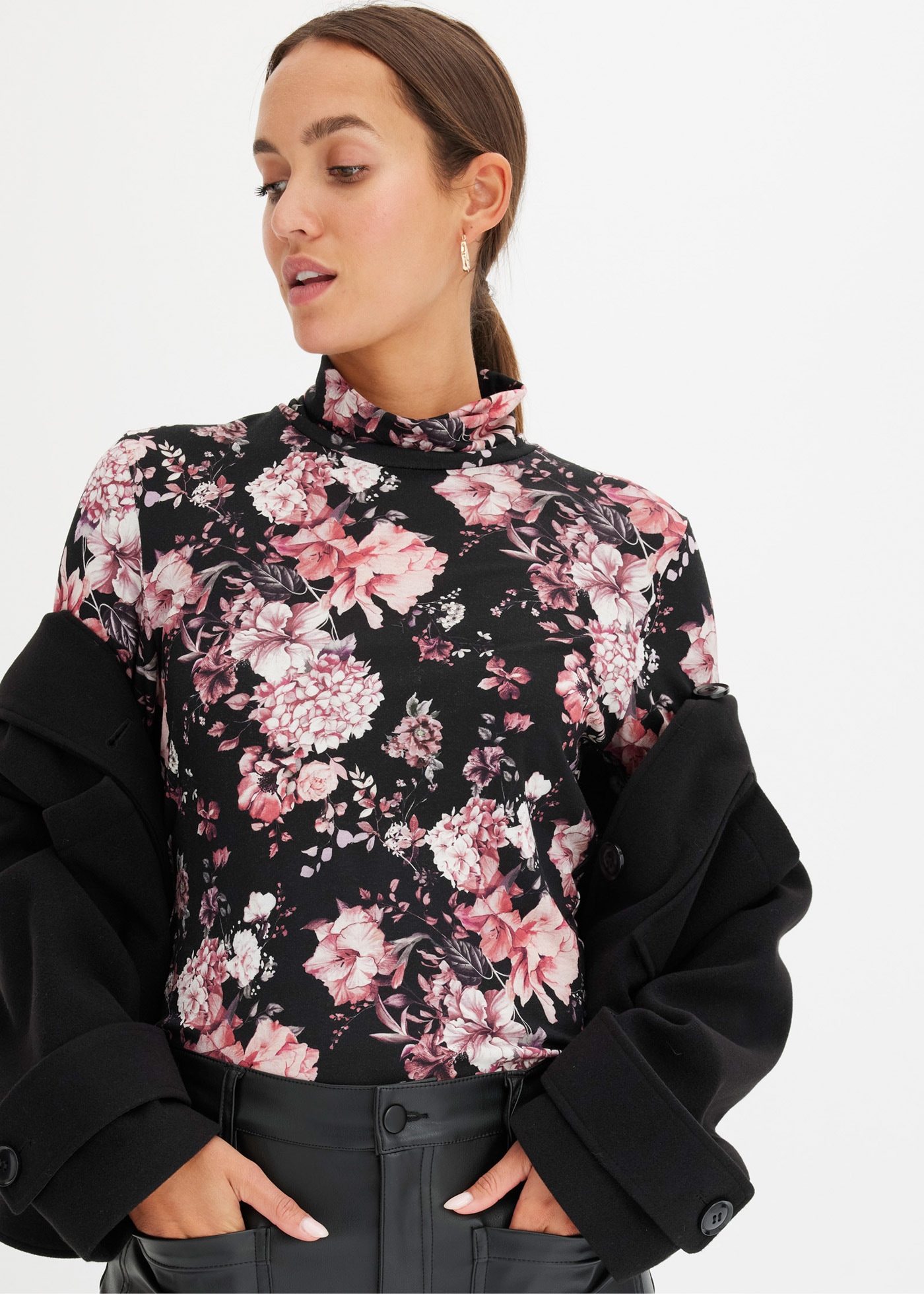 bonprix Langarmshirt »Langarmshirt aus softem Viskose-Mix« schmale Passform, mit floralem Print, mit Stehkragen