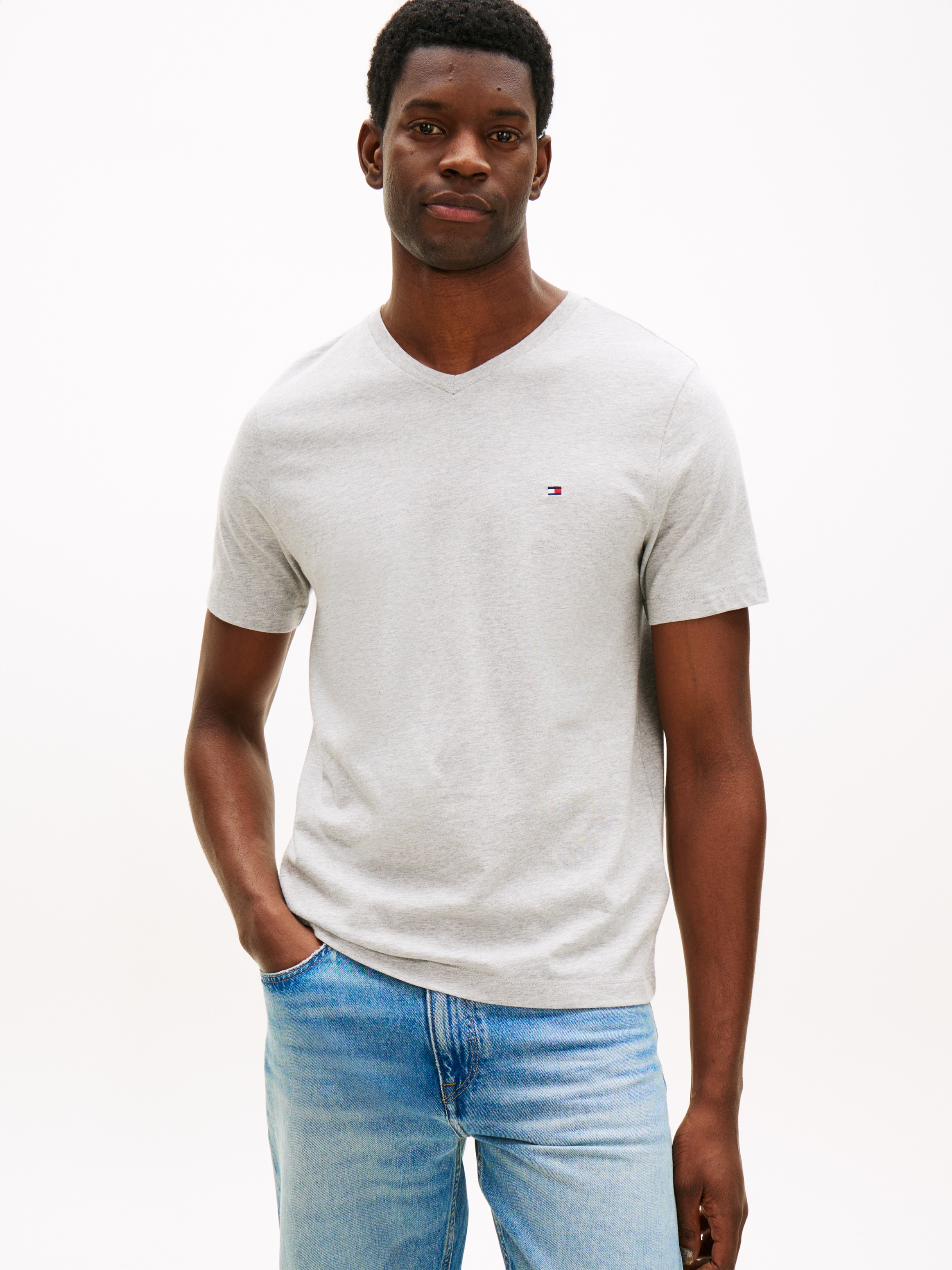 Tommy Hilfiger V-Shirt »ESSENTIAL V-NECK« unifarben, casual, regular fit, Baumwolle,