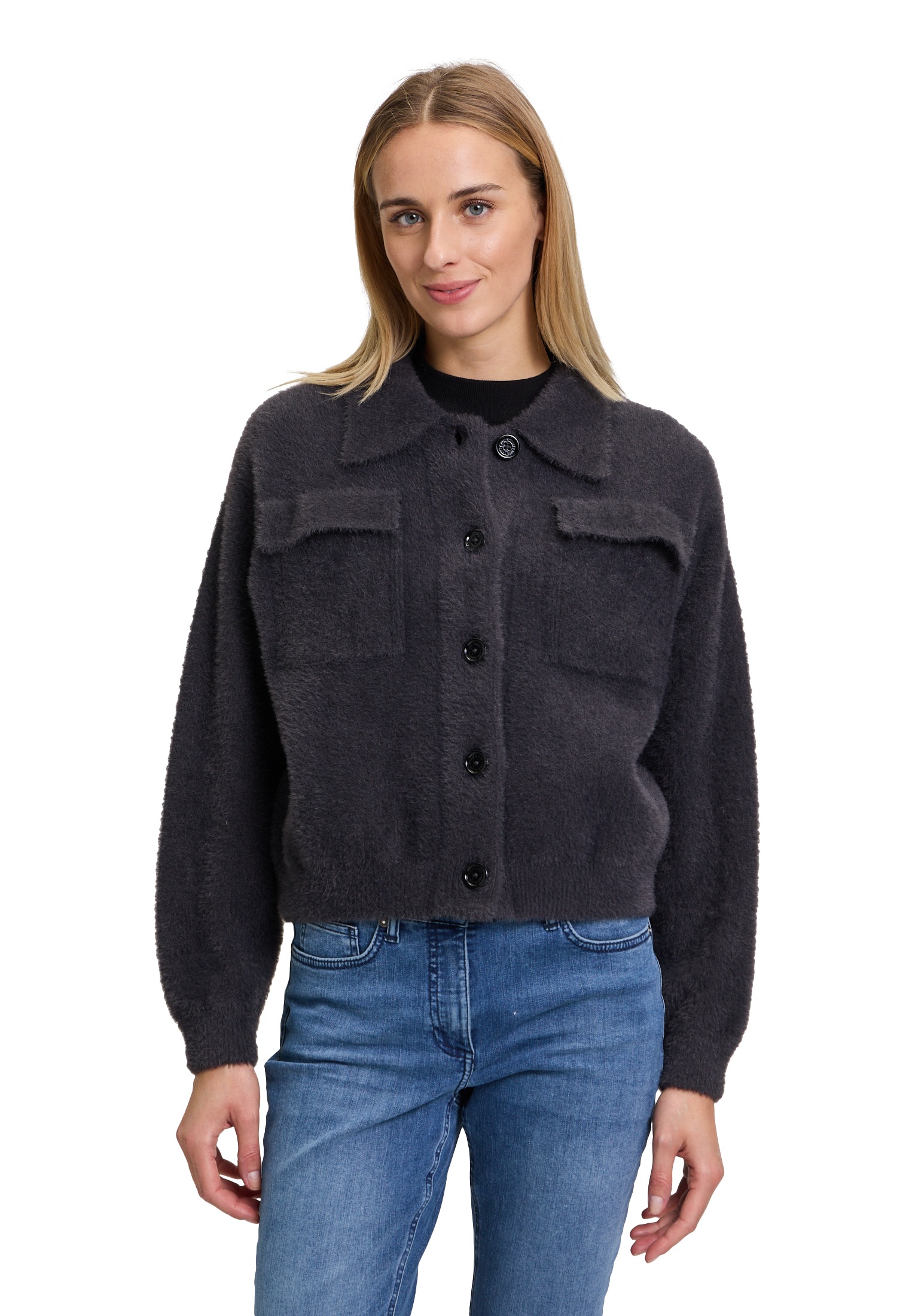 Amber & June Strickjacke »Winter-Strickjacke mit aufgesetzter Brusttasche«