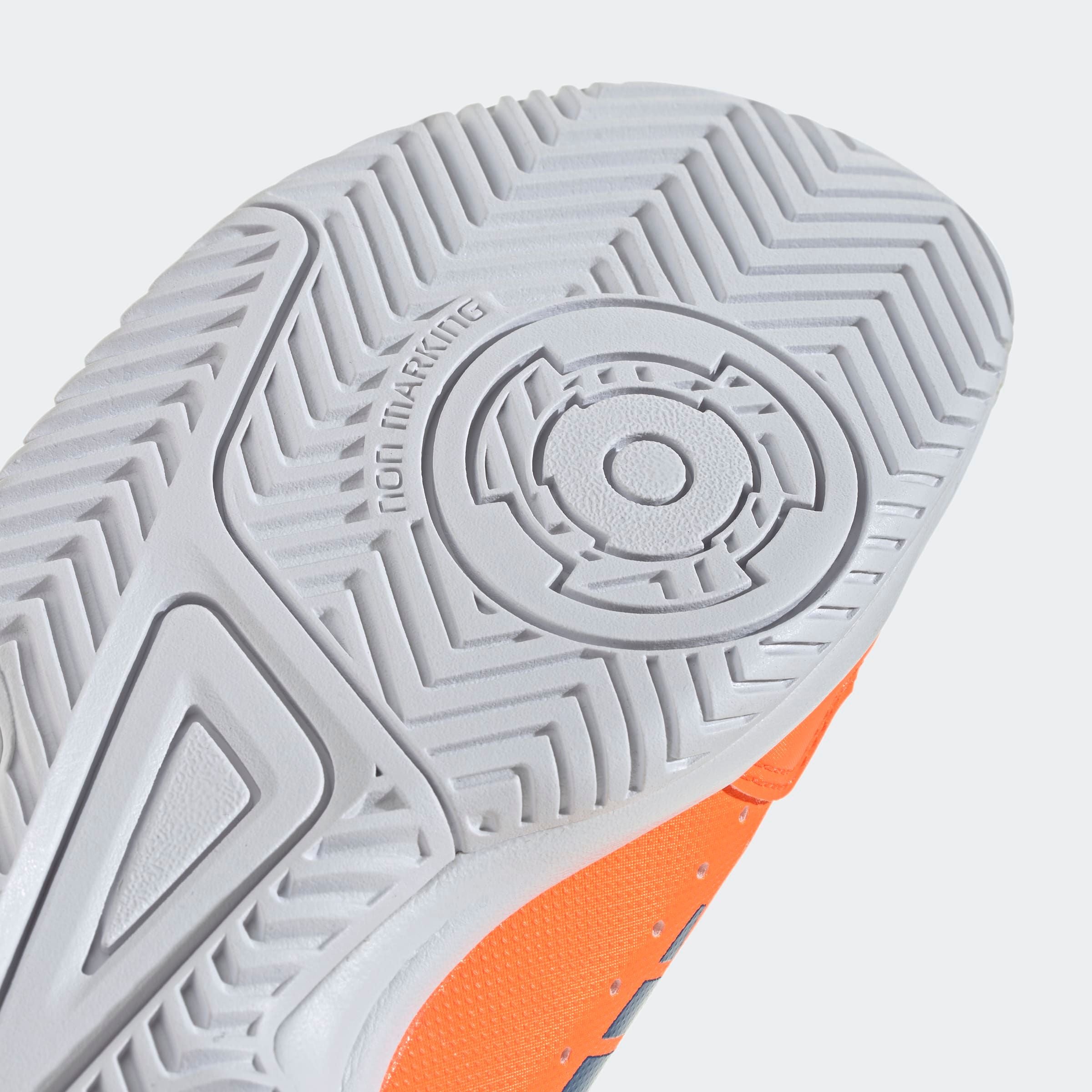 adidas Performance Hallenschuh »COURT STABIL«, geeignet für jeden Hallensport