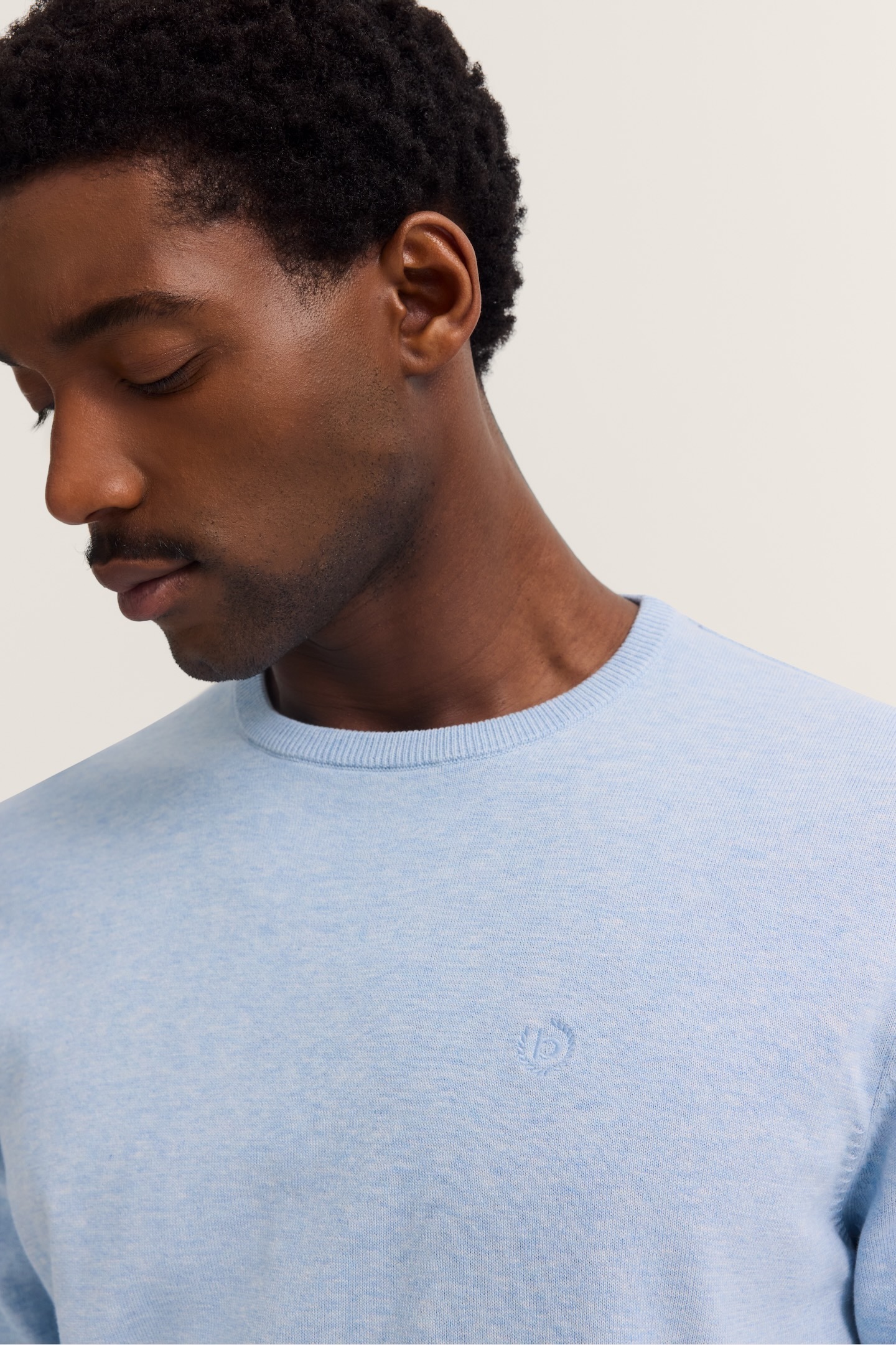 bugatti Rundhalspullover »Basic Essential« aus reiner Baumwolle