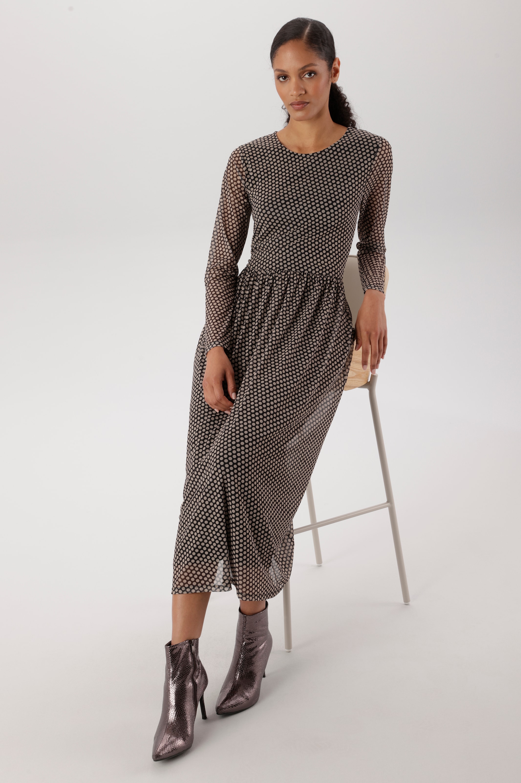 Aniston SELECTED Midikleid in Mesh-Qualität und Gummizug in der Taille - NEUE KOLLEKTION