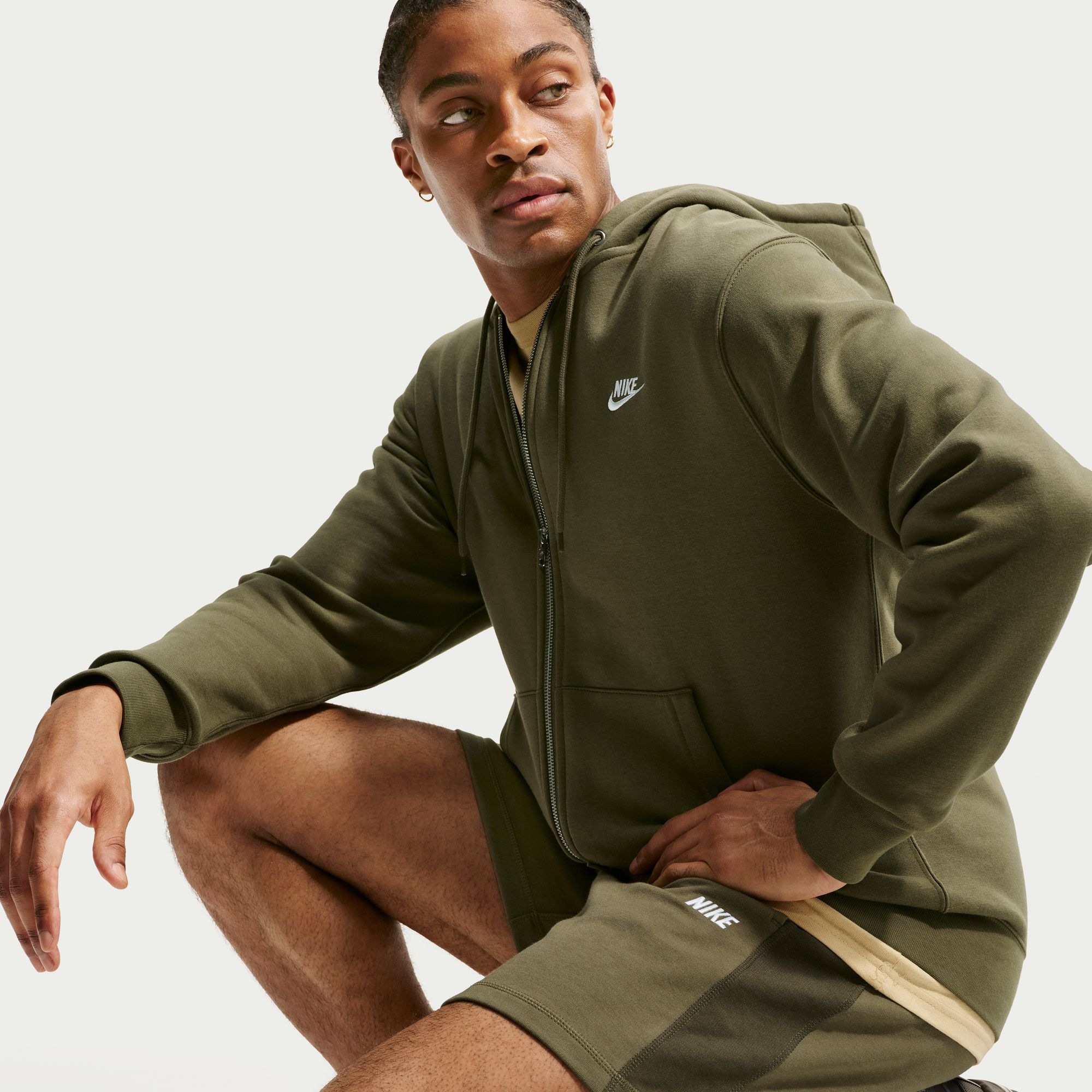 Nike Sportswear Shorts »M NK CLUB VARSITY SHORT«  für Erwachsene, in Größen von S bis XXXL