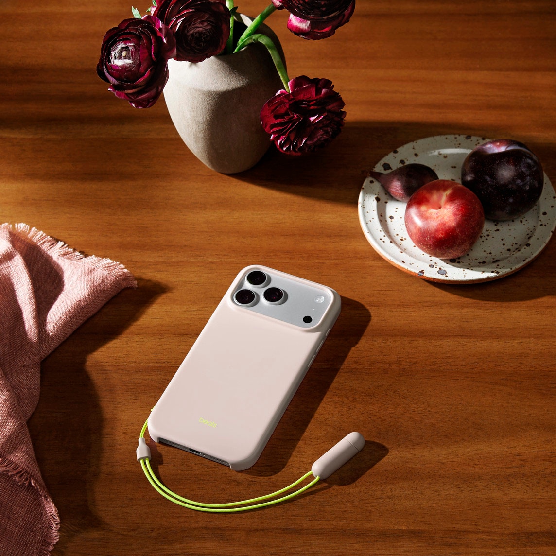 Apple Smartphone-Hülle »iPhone 17 Pro Max Kickstand Case mit MagSafe und Kamerasteuerung«, Apple iPhone 17 Pro Max, 17,5 cm (6,9 Zoll)
