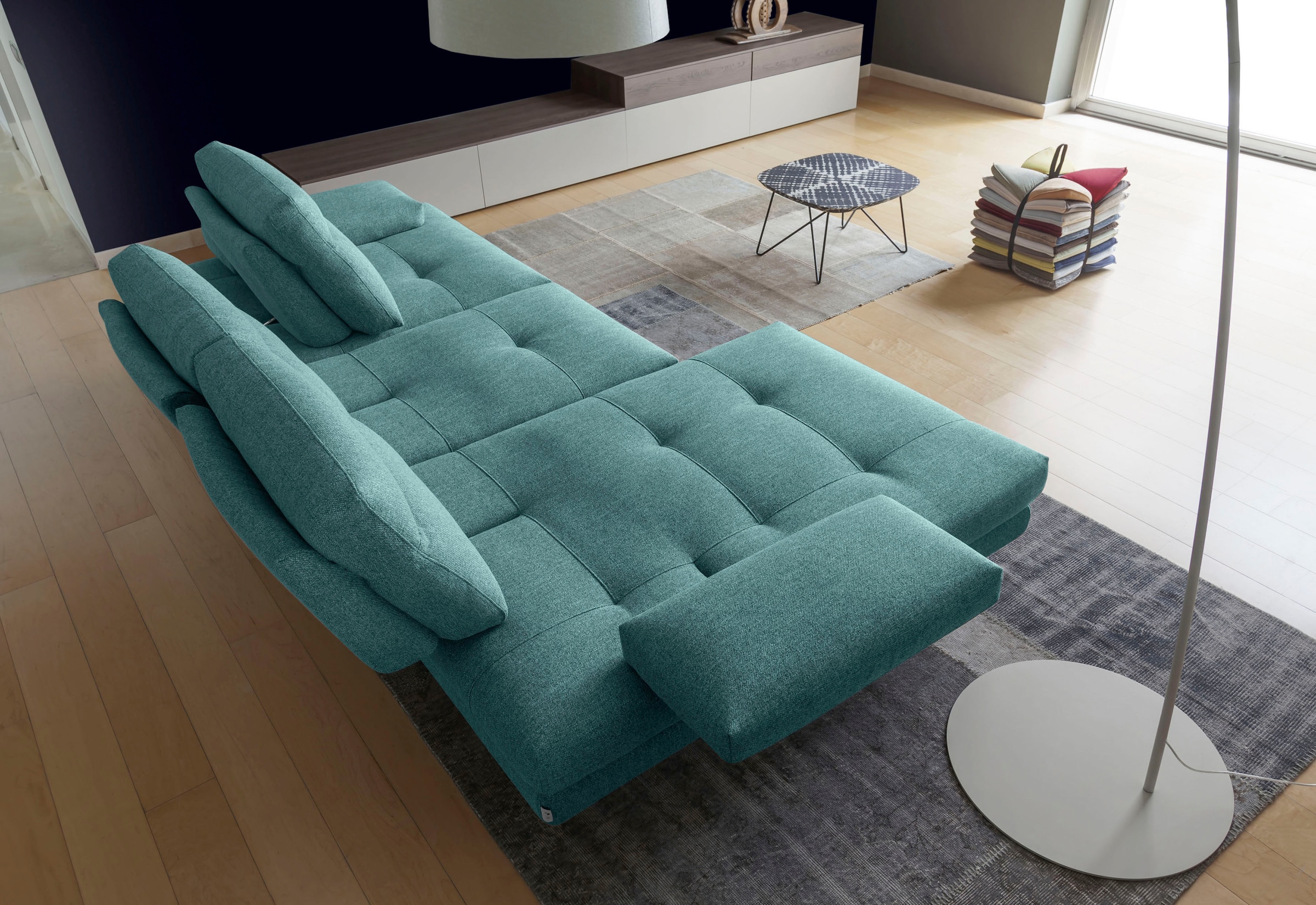 CALIA ITALIA Ecksofa »Toby Wing, L-Form, Designsofa mit sensationellem Sitzkomfort« inklusive Sitztiefenverstellung, Füße in chrom glänzend