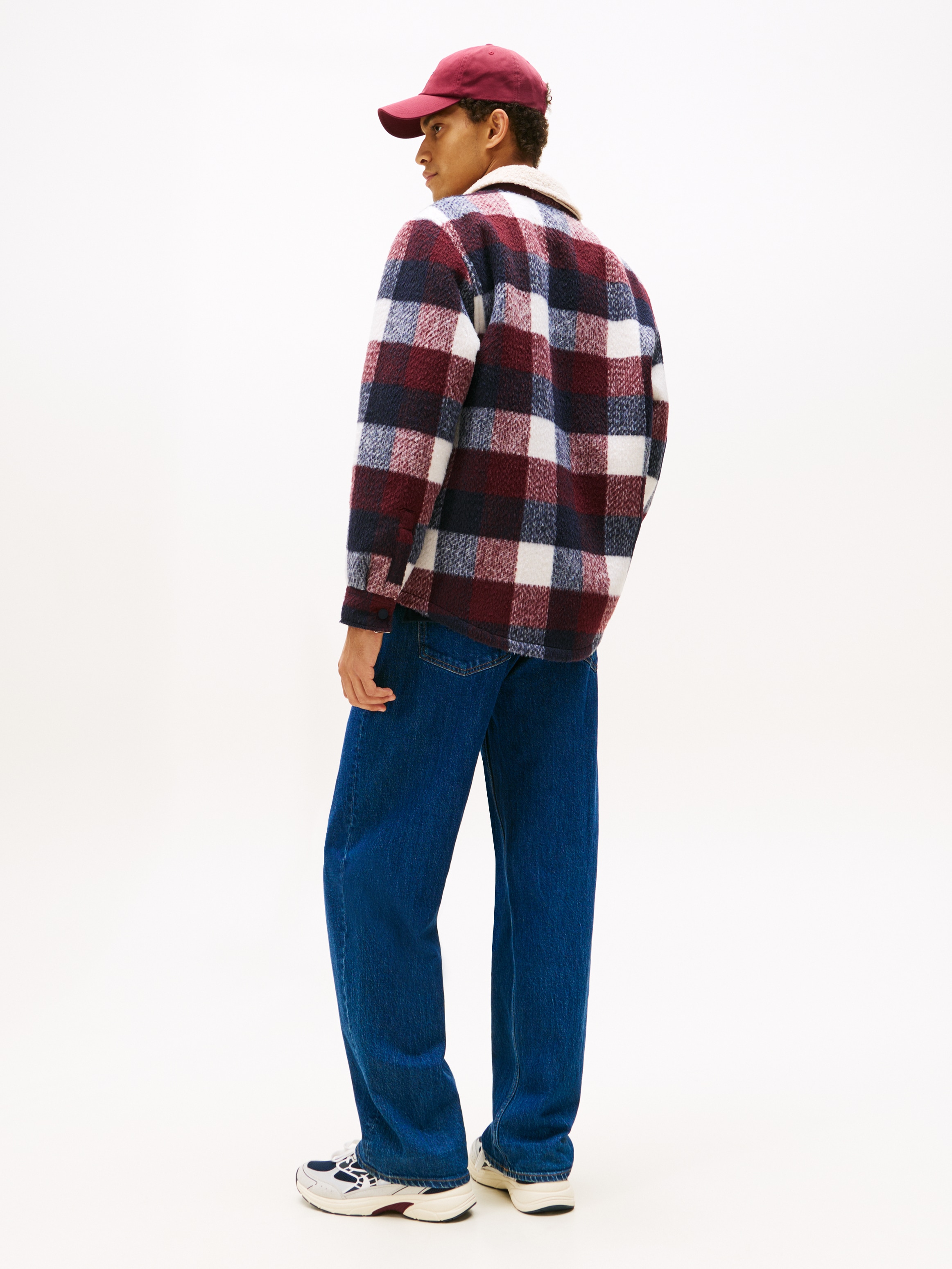 Tommy Jeans Karohemd »CHECK TEDDY OVERSHIRT«, Overshirt Jacke Holzfäller kRegular fit mit Rundhalsausschnitt
