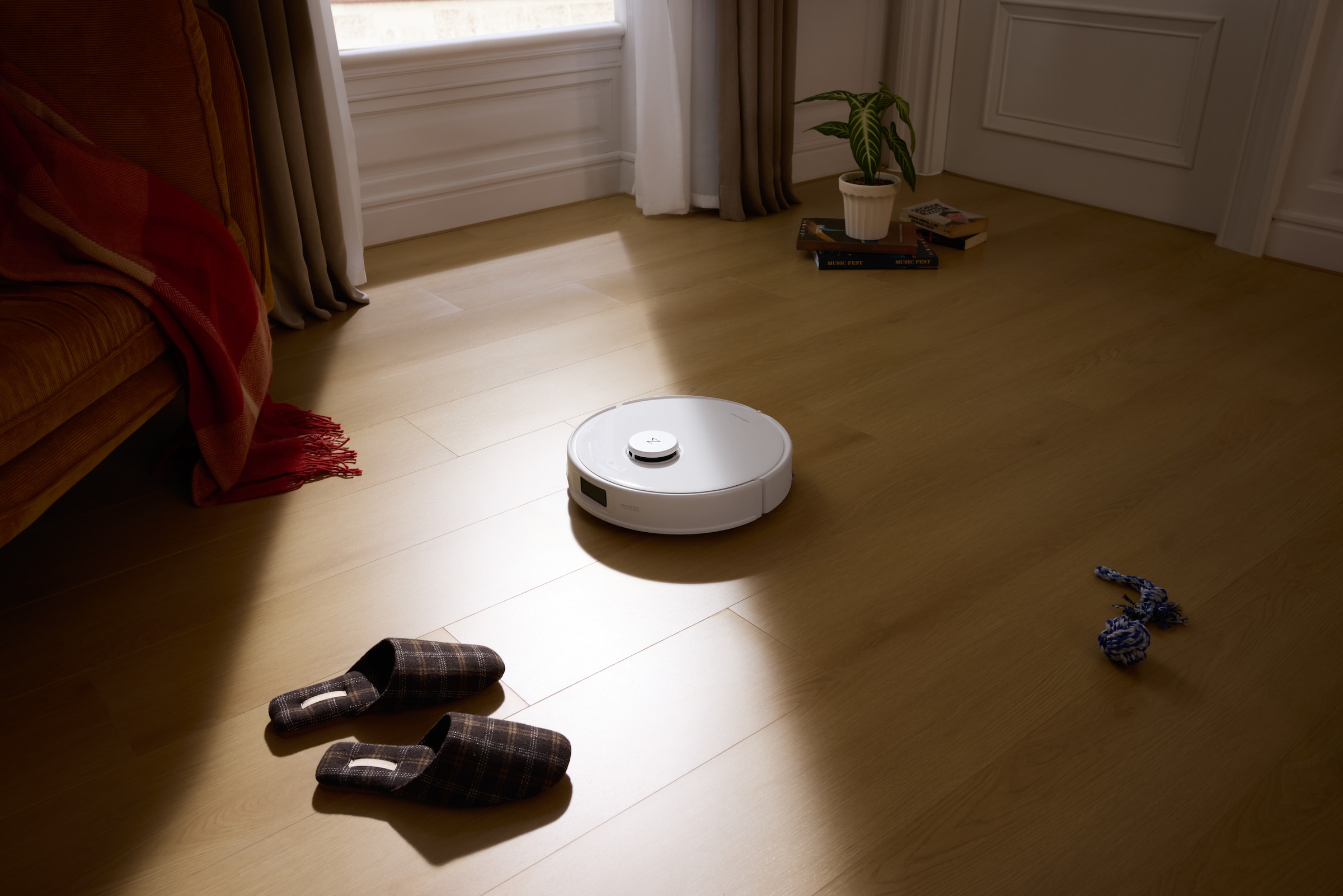 Roborock Saugroboter »Qrevo Curv 5A1, mit Wischfunktion, automatisches Entleeren« Auffüllen intensiver und Moppwäsche bei 75 °C.