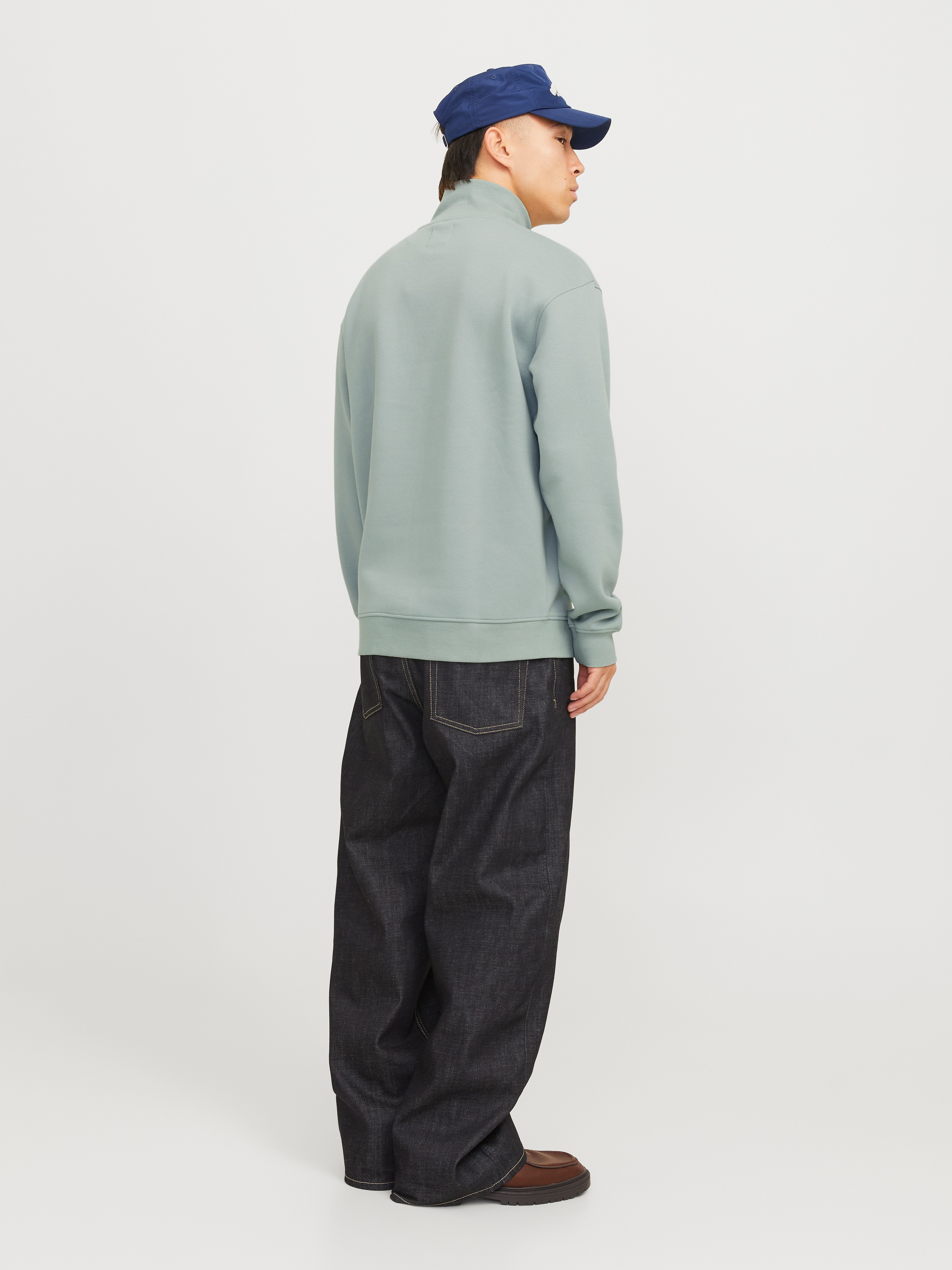 Jack & Jones Sweatshirt »JJEBRADLEY SWEAT HALF ZIP NOOS«, mit Troyer Kragen