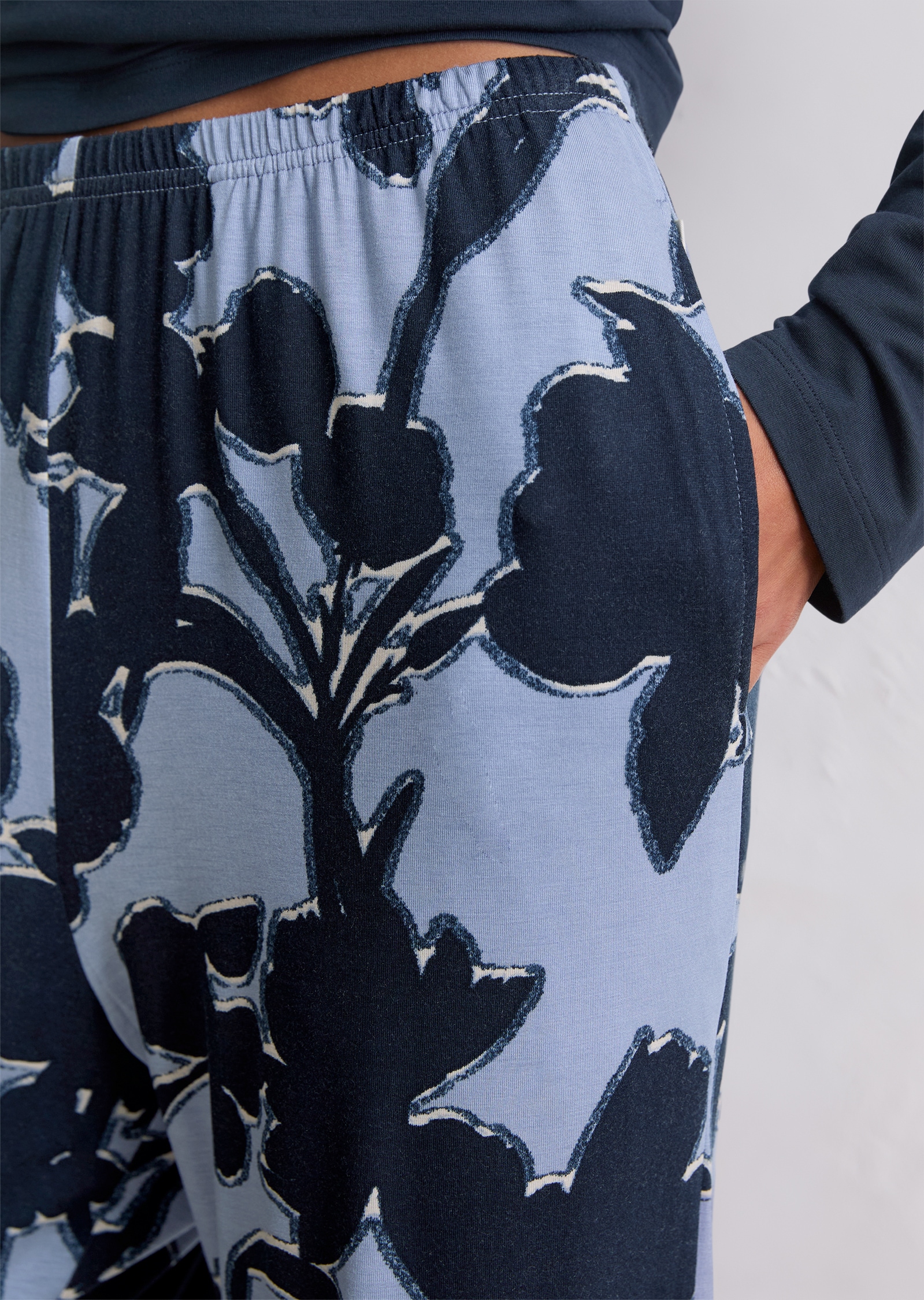 Marc O'Polo Loungehose »Mix N Match Cotton Modal«, floraler Print, seitliche Taschen, weites Bein