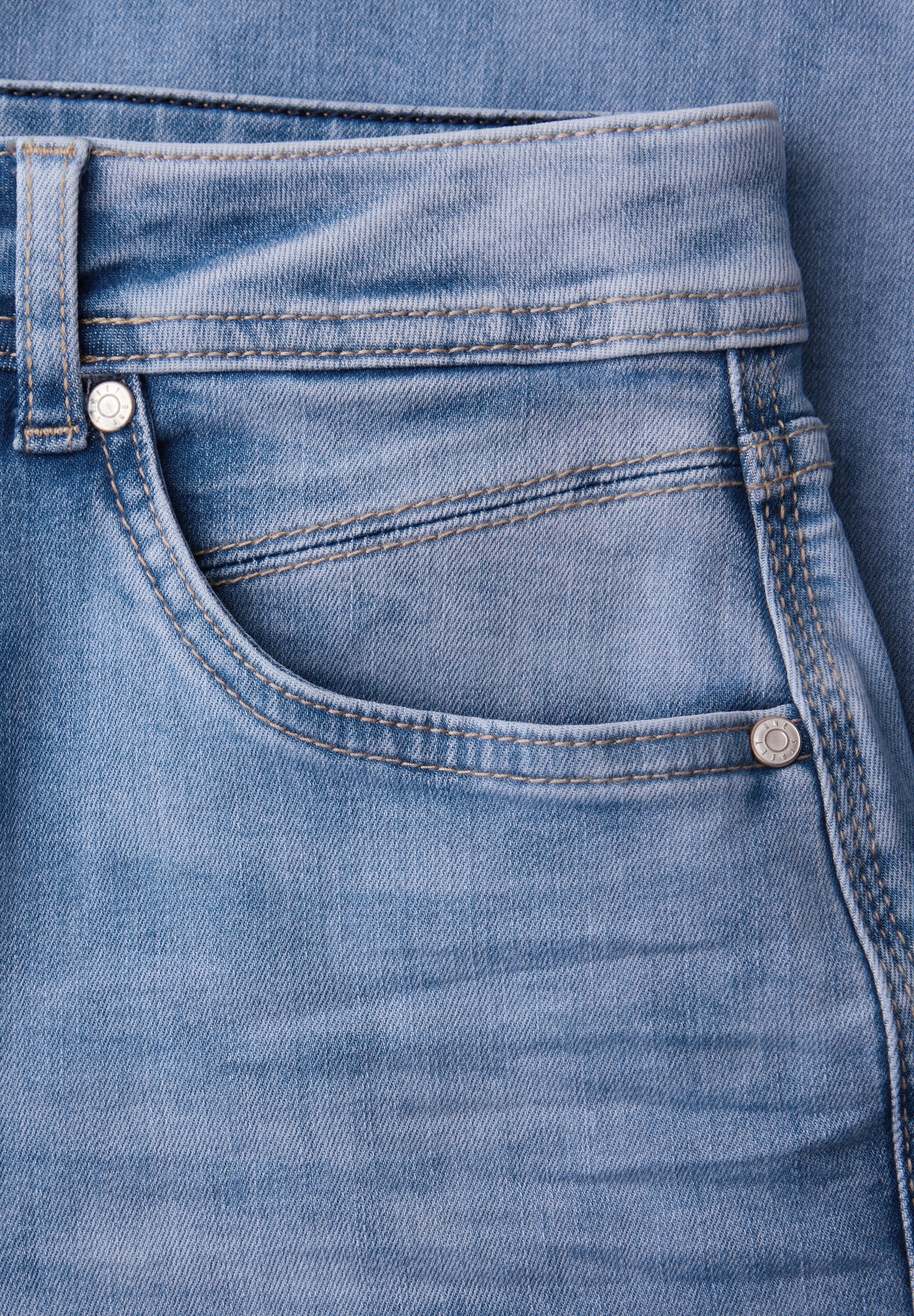 STREET ONE Loose-fit-Jeans »Style KARLIE« Barrel Legs, mit Viskose und Stretch