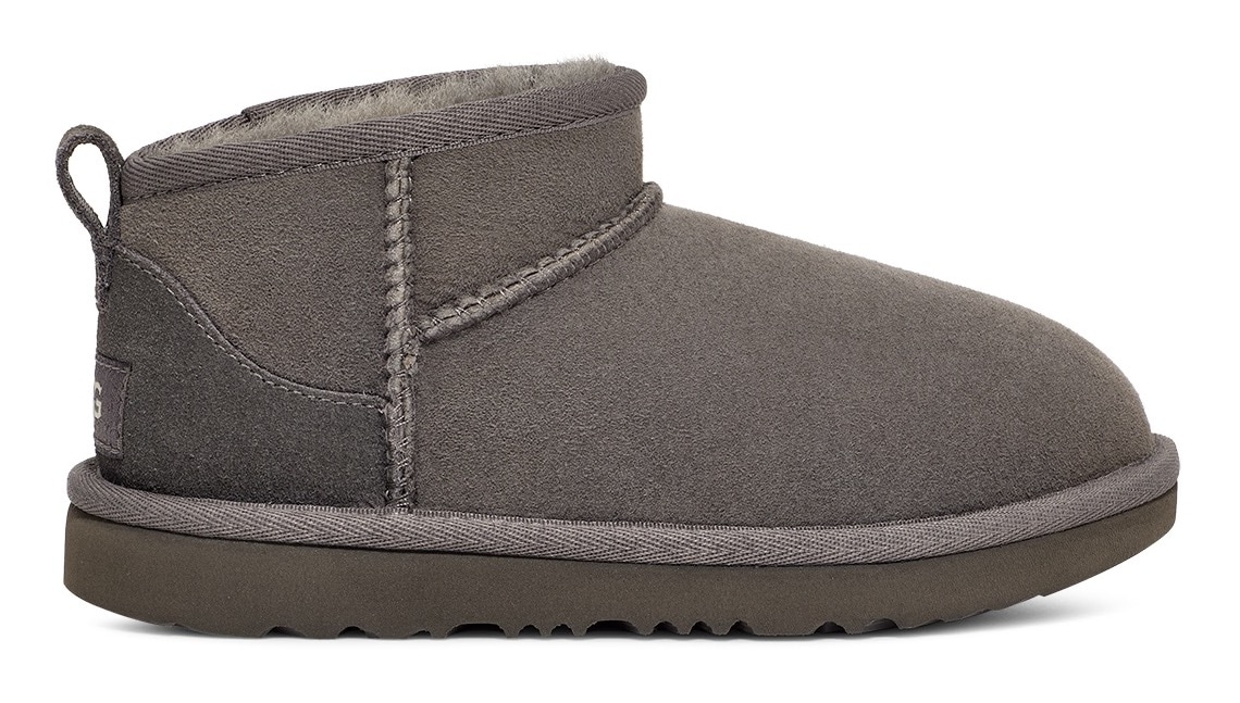 UGG Winterboots »Classic Ultra Mini«, Schlupfstiefel, Winterstiefel, Boots mit Lammfellfutter