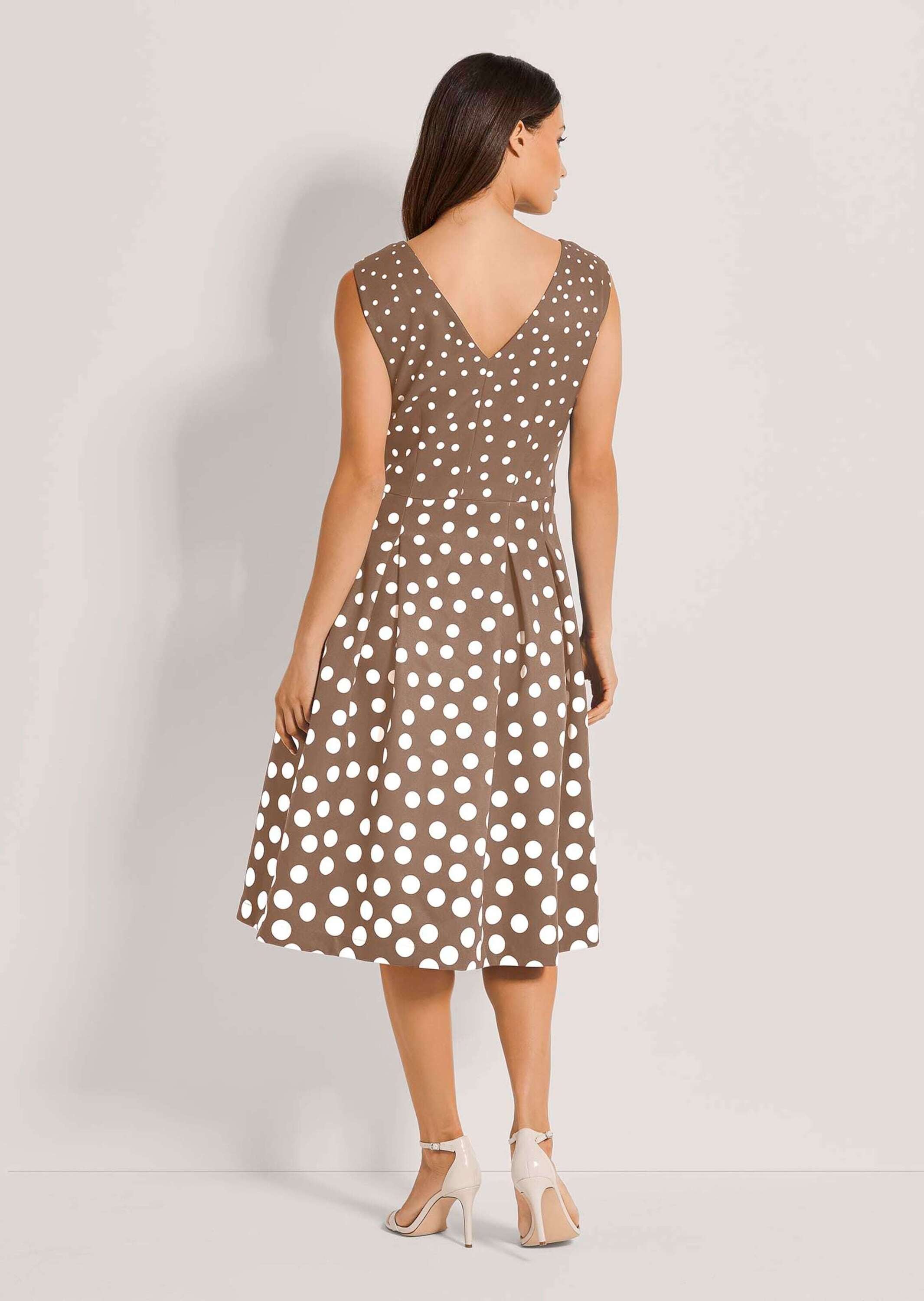 MADELEINE Sommerkleid »Kleid Kurzarm Tupfenkleid in Midilänge«