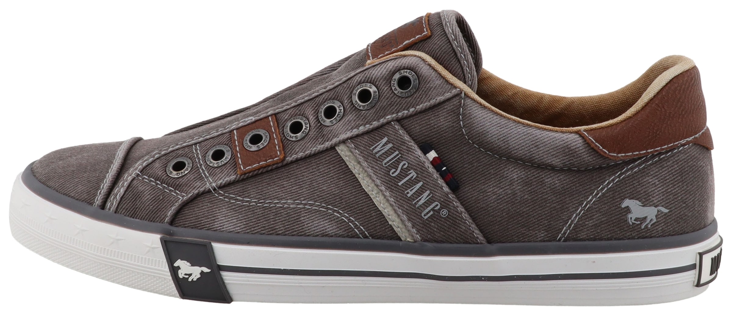 Mustang Shoes Slip-On Sneaker »Calogero«  Slipper, Freizeitschuh, Halbschuh mit Kontrastnähten