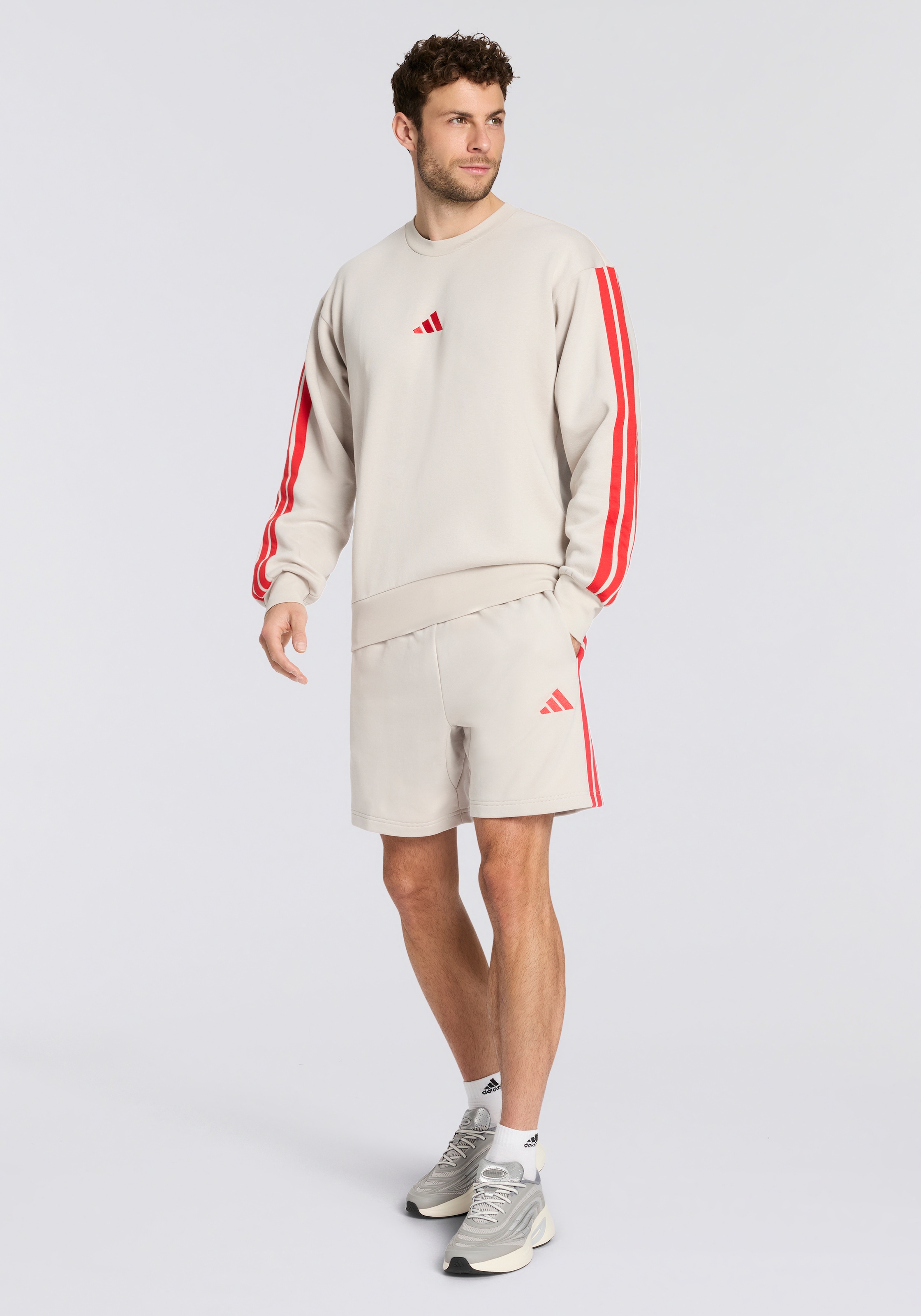 adidas Sportswear Shorts »ESSENTIALS 3-STREIFEN FRENCH TERRY«  für Laufaktivitäten und sportliche Anlässe, mit Kordelverschluss