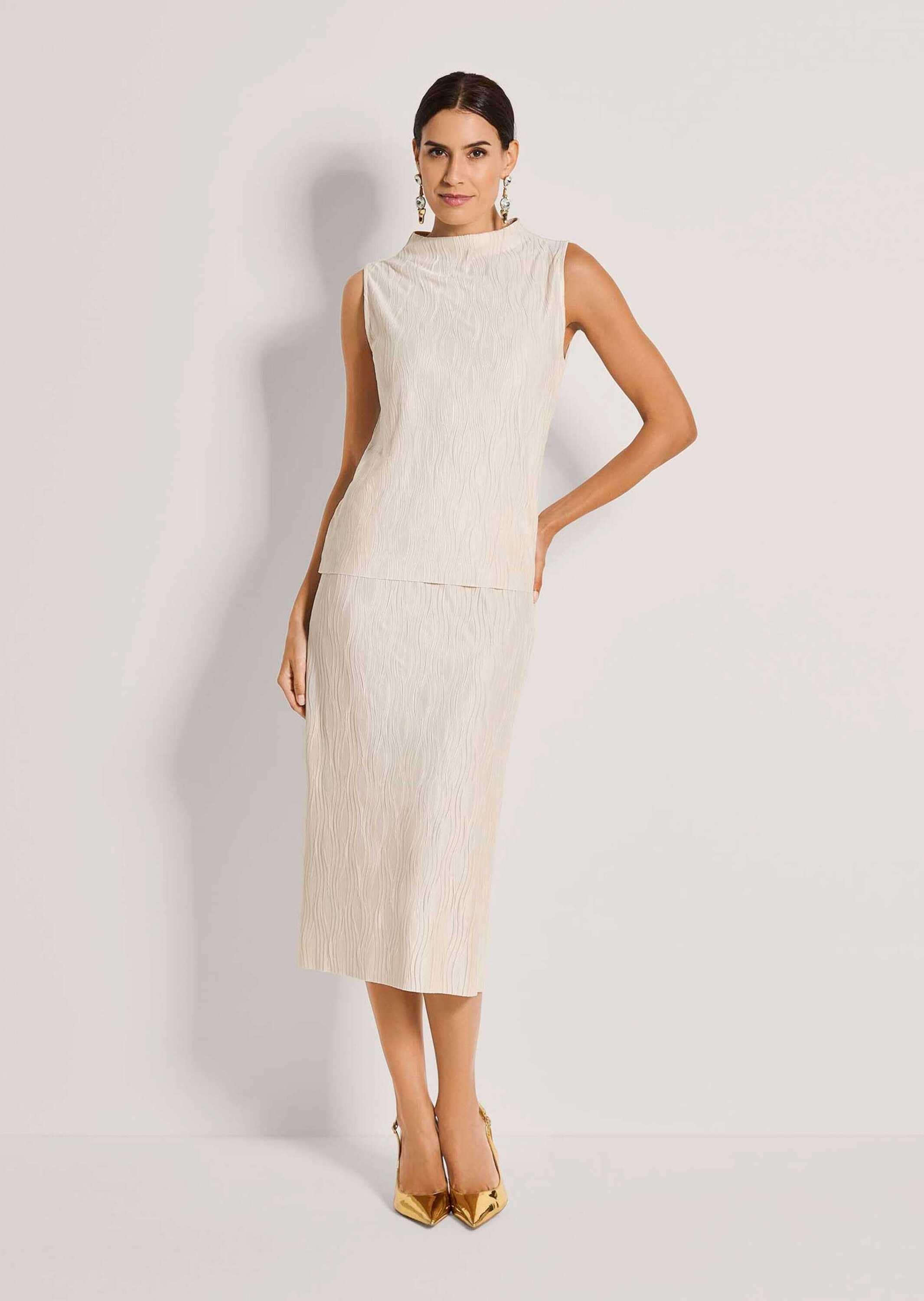 MADELEINE Kurzarmshirt »Shirt Kurzarm-Bluse mit Stehkragen, strukturiert«