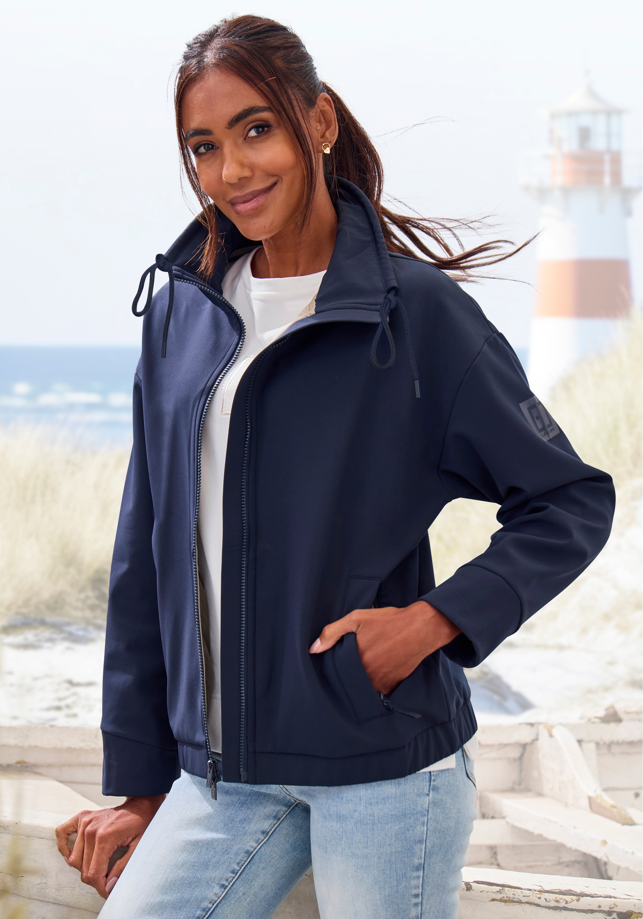 Elbsand Softshelljacke mit hohem, verstellbaren Kragen