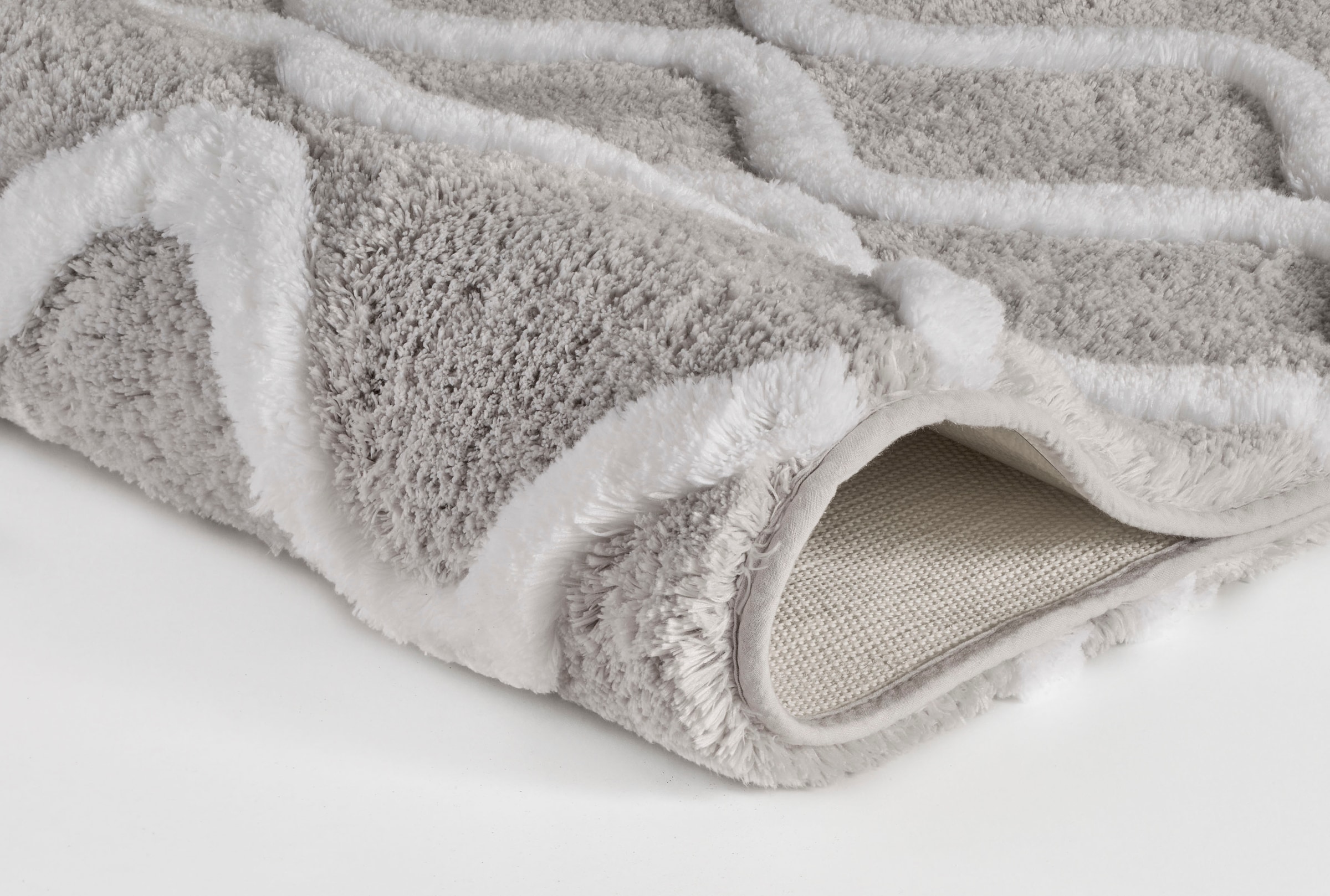 Kleine Wolke Badematte »Piana«, rutschhemmend beschichtet, fußbodenheizungsgeeignet, Badteppich, modernes Wellen 3D-Design