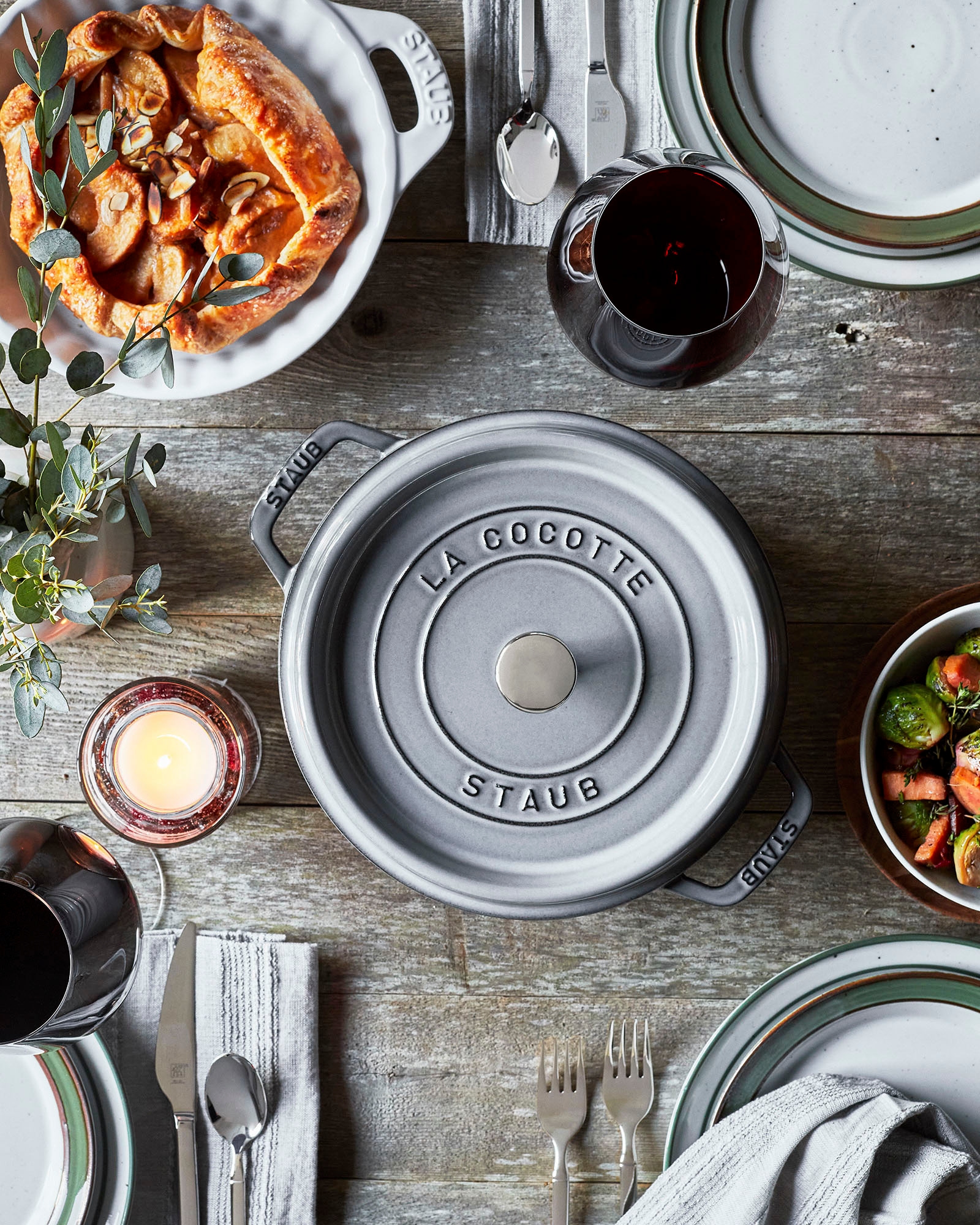 STAUB Bräter »Cocotte«, Gusseisen, (1 tlg.), robust, langlebig, perfekte Hitzeverteilung, Aromaregen-Deckel
