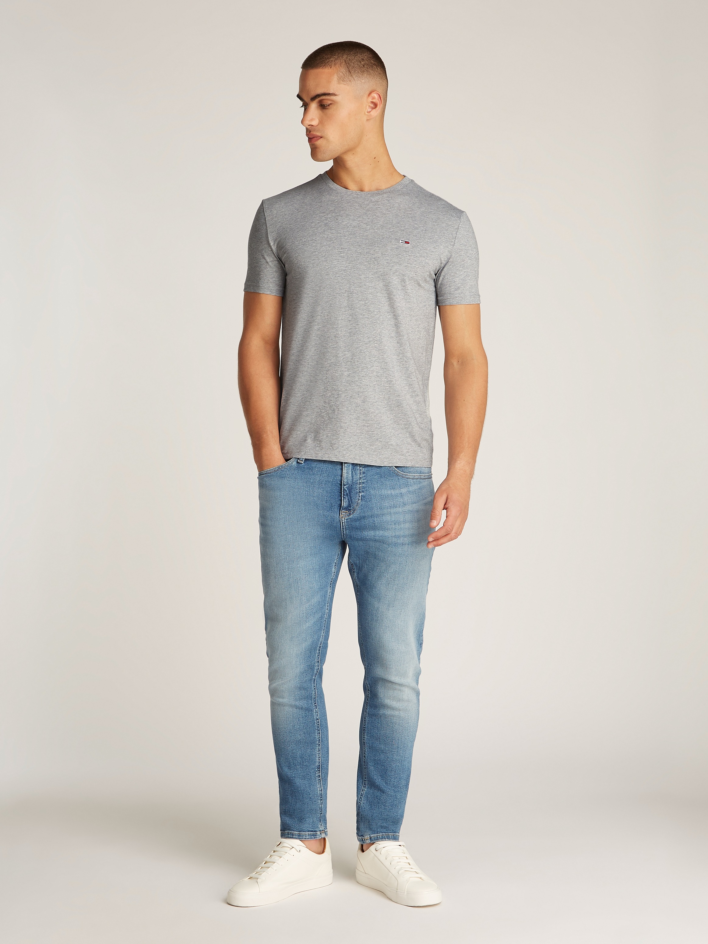 Tommy Jeans T-Shirt »TJM XSLIM JASPE HTR TEE EXT«, Mit Rundhalsausschnitt