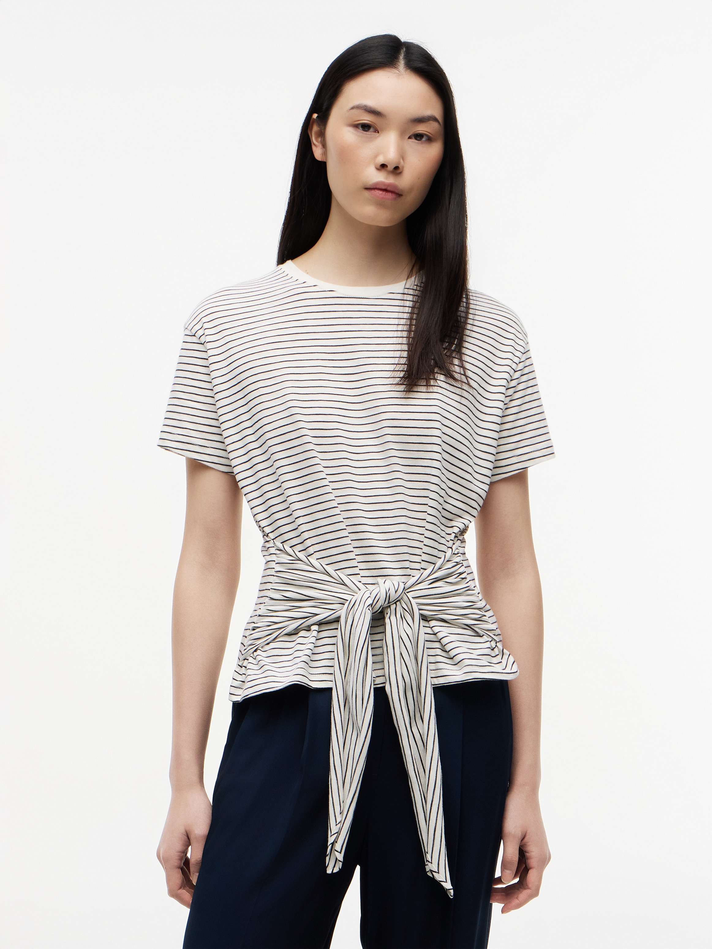 Tommy Hilfiger Kurzarmshirt »CO SLUB KNOT SS TEE« mit Bindegürtel in der Taille
