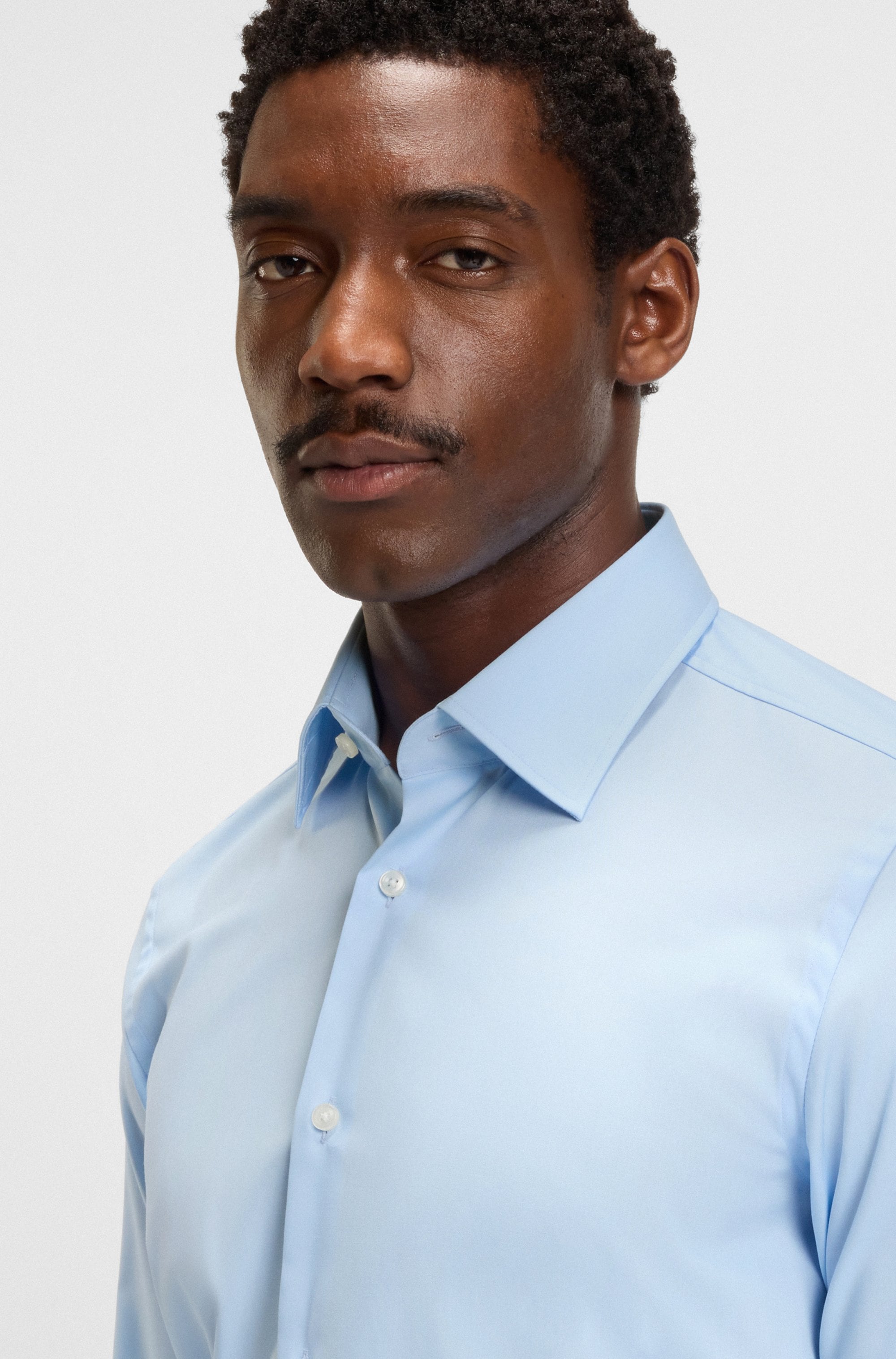 BOSS Businesshemd »Businesshemd Hank« Kentkragen, Slim-Fit, bügelleichte Qualität