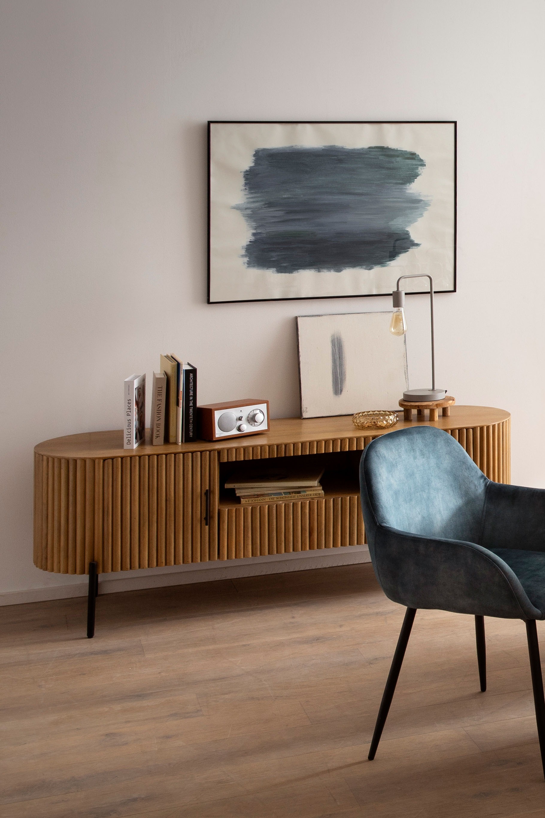 SIT TV-Board, (1 St.), Lamellen-Design im Retro Stil