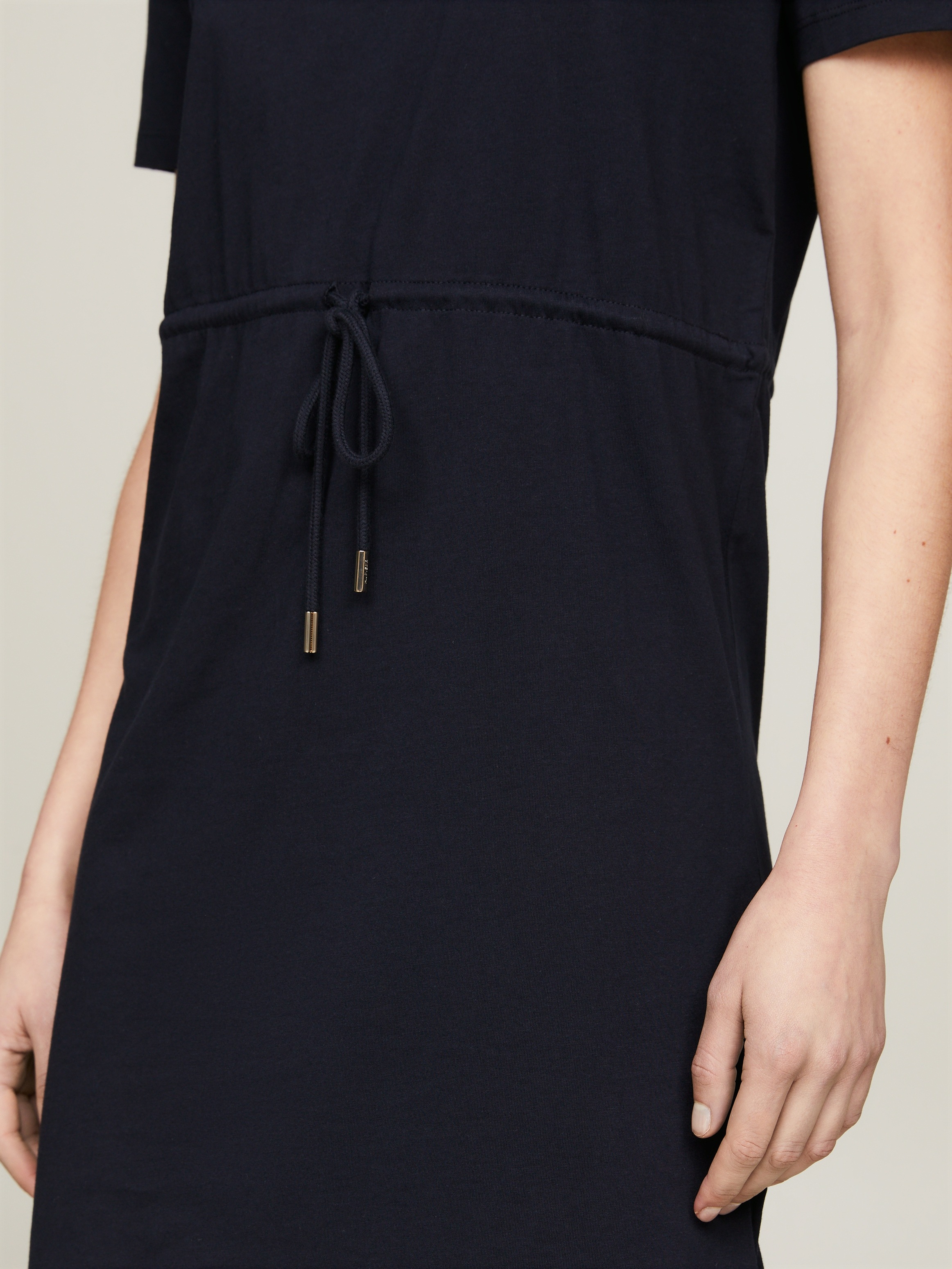 Tommy Hilfiger Shirtkleid »1985 REG MINI CORP TEE DRSS SS«, mit Tommy Hilfiger Schriftzug