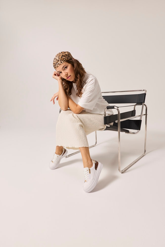 Rieker Plateausneaker  Schnürschuh, Freizeitsneaker, Halbschuh mit Leo-Einsatz an der Ferse