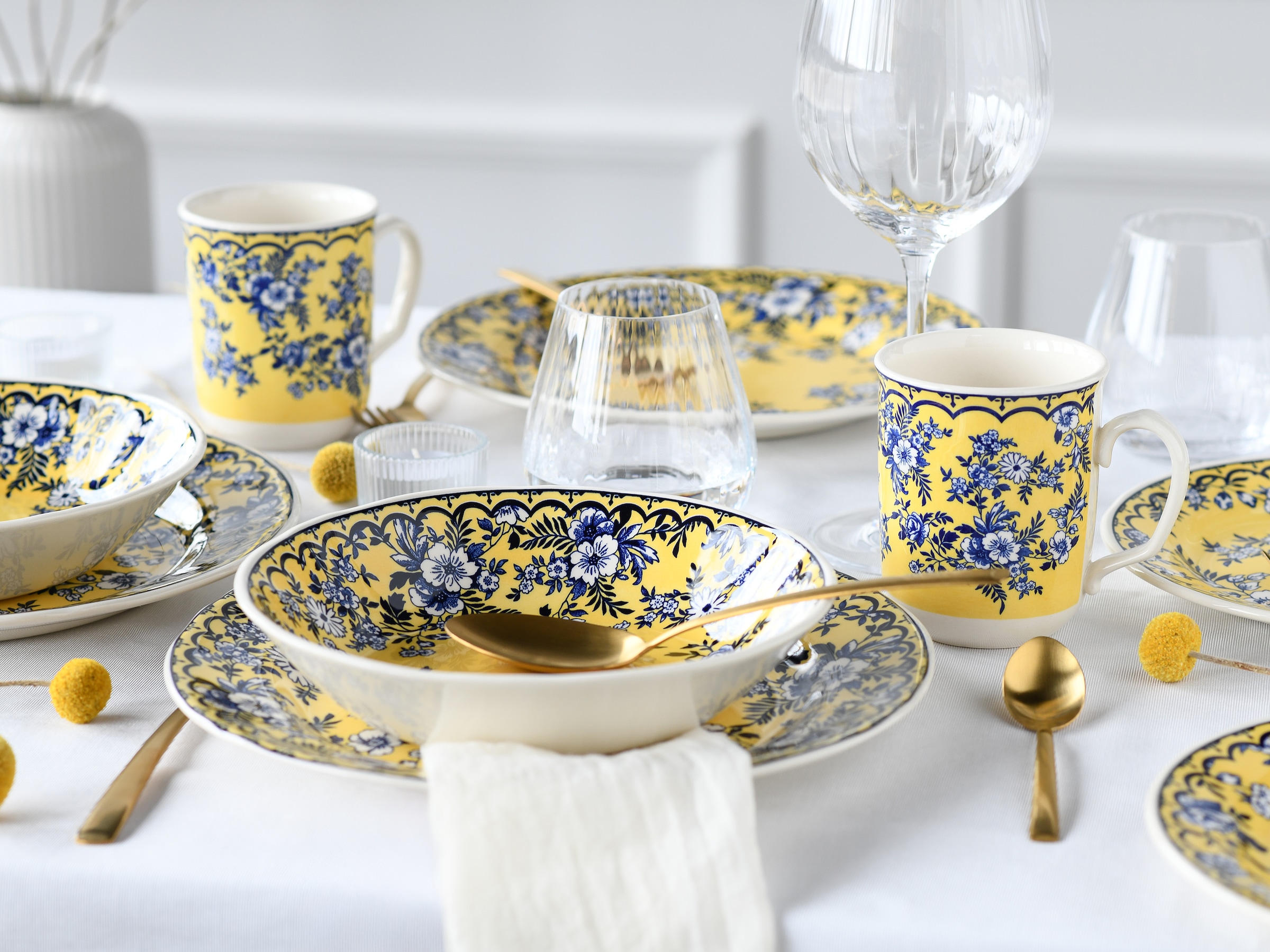 CreaTable Kombiservice »Geschirr-Set Ming Flower«, (Set, 16 tlg., Kaffeeservice und Tafelservice im Set, für 4 Personen), Service, traditionelle, fernöstliche Motive, 16 Teile, für 4 Personen