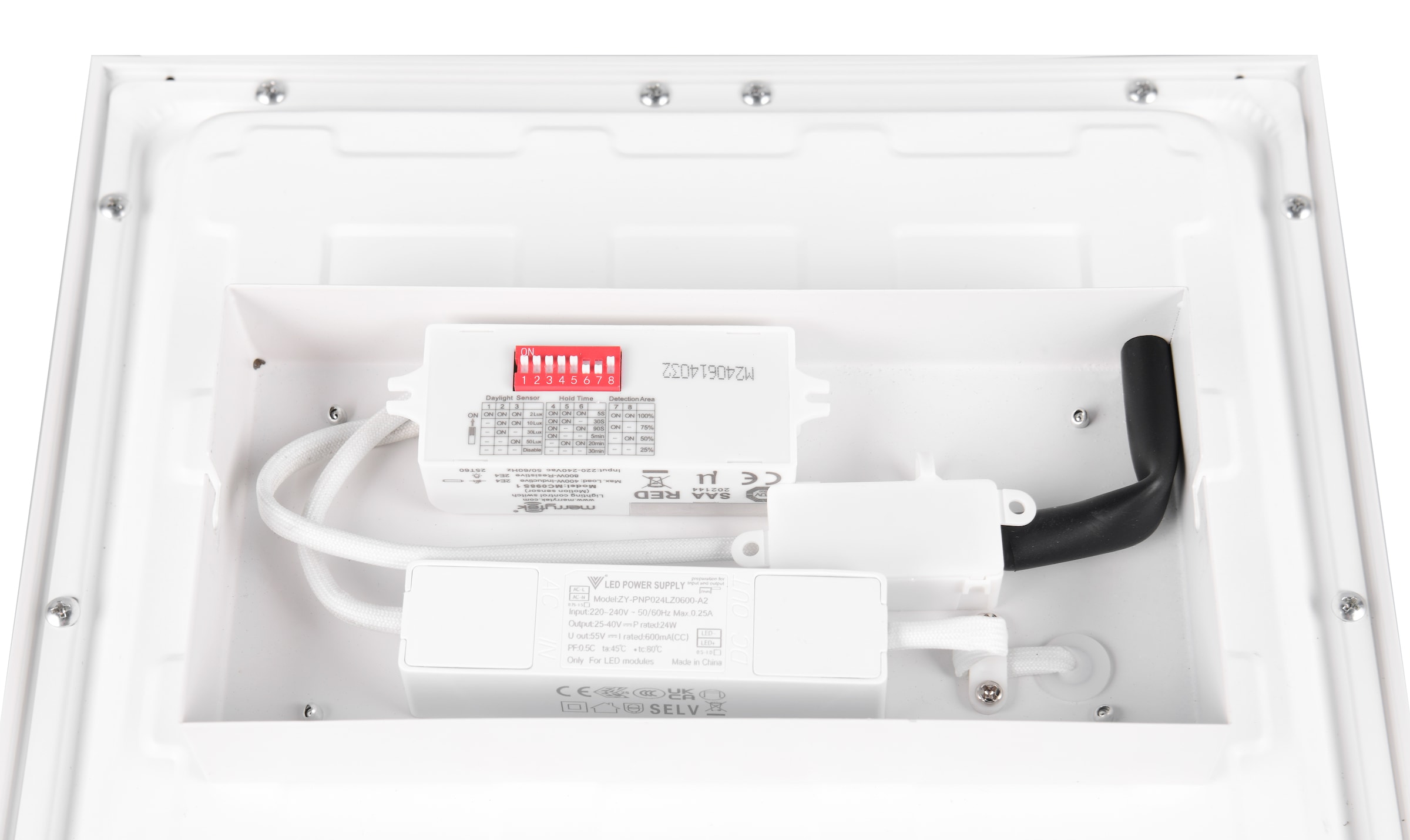 REALITY Leuchten LED Deckenleuchte »SIRIUS, LED Deckenlampe mit Bewegungsmelder, Dämmerungssensor IP20« LED-Board 1 Stk. Warmweiß als Wandleuchte oder Deckenleuchte indoor montierbar, 2050 Lumen 3000K