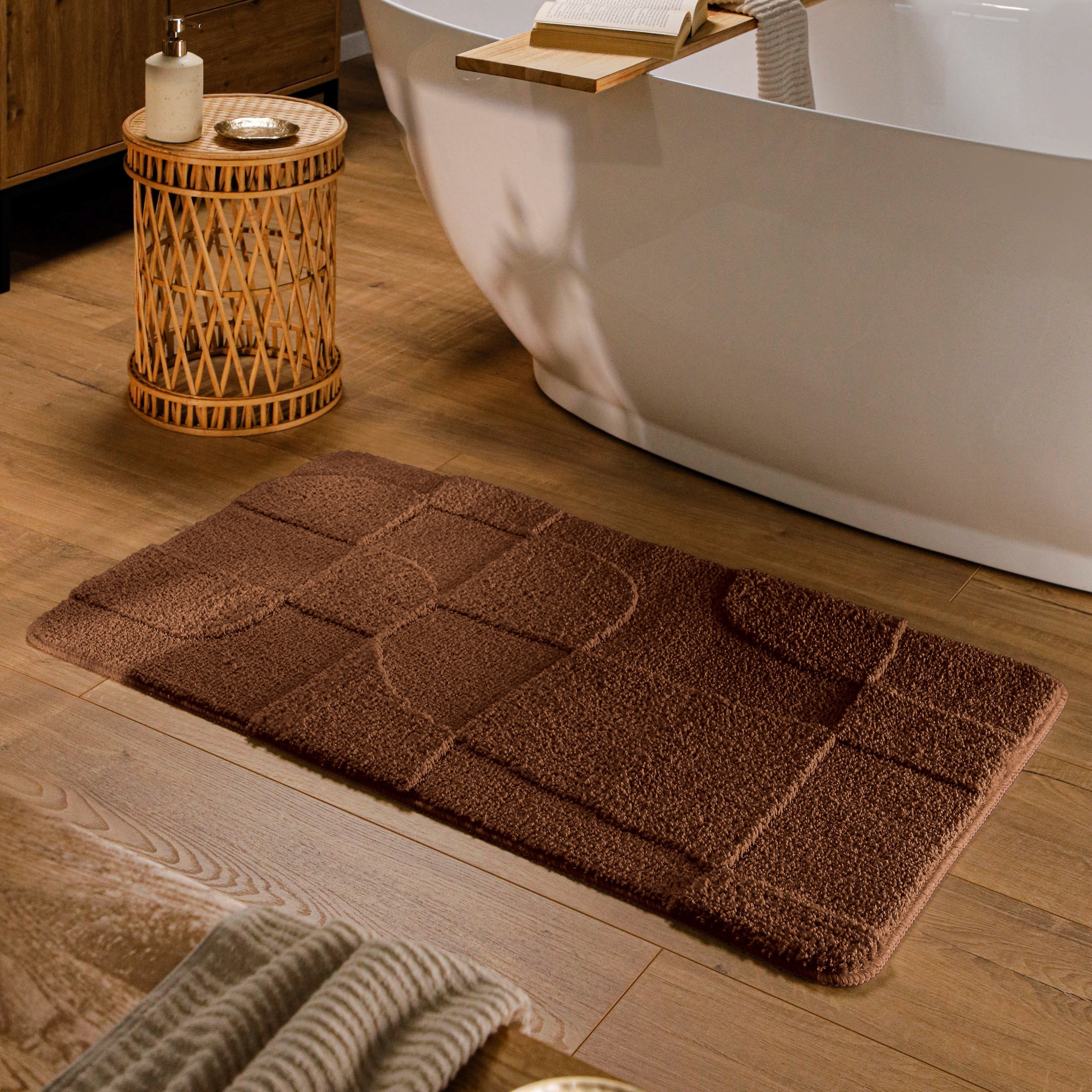 Wecon home Badematte »Davie« Höhe 25 mm rutschhemmend beschichtet schnell trocknend Badteppich, Hoch-Tief-Effekt, weich, rutschhemmend, waschbar, getuftet