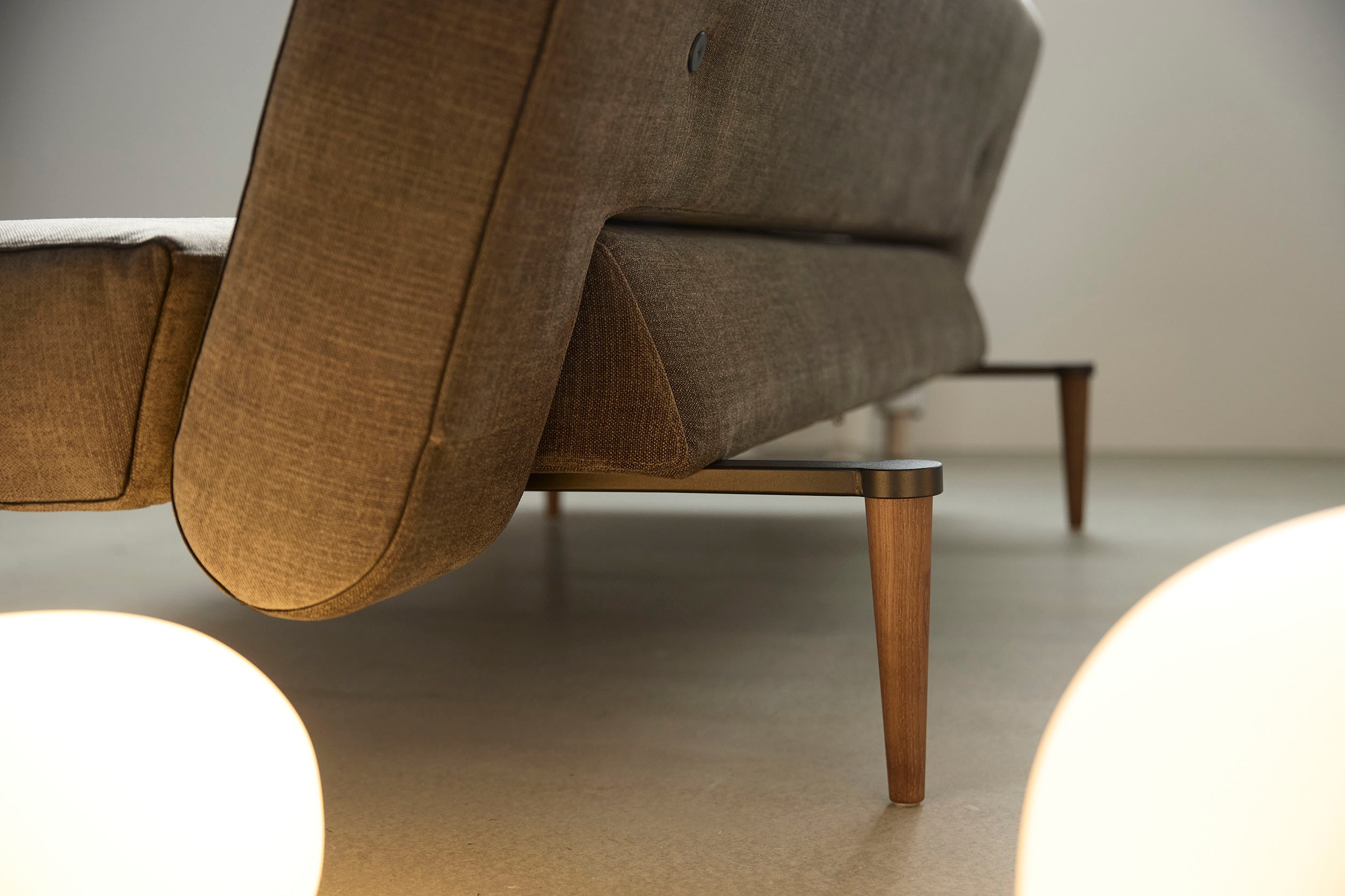 INNOVATION LIVING ™ Schlafsofa »Unfurl Designsofa mit Bettfunktion, bequem, edel und hochwertig«, im Scandinavian Design, mit verstellbarer Rückenlehne