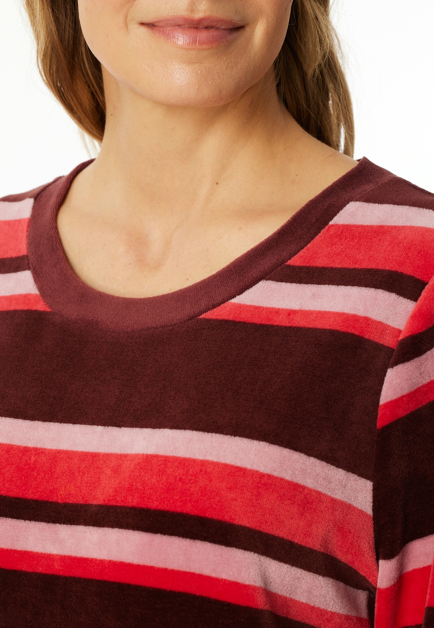 Schiesser Schlafanzug »Comfort Nightwear« Baumwollmischung, Rundhals-Ausschnitt, langärmelig, Velour-Qualität