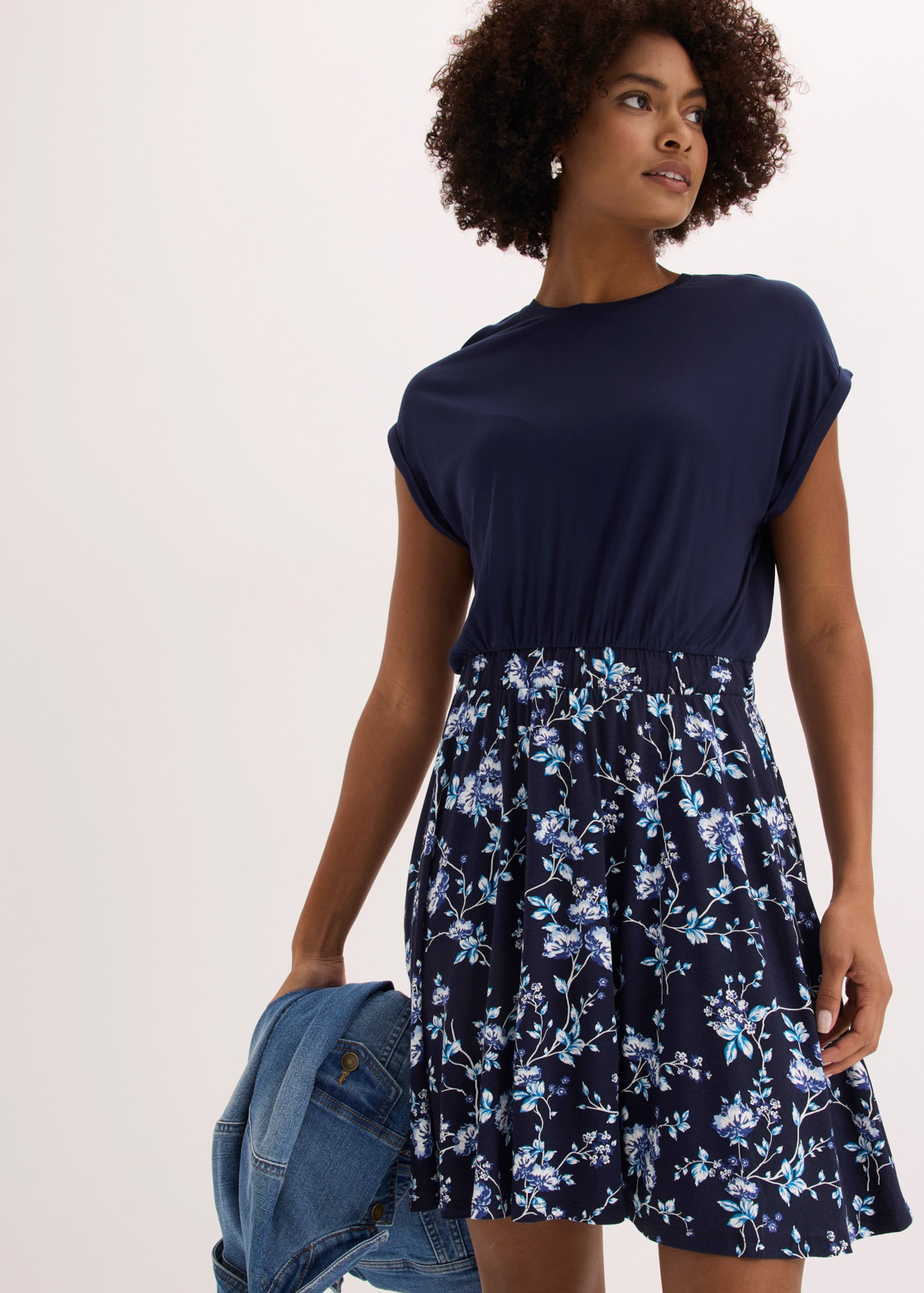 bonprix Midikleid für femininen Look, Jerseykleid, aus Viskose-Mix, bequeme Passform