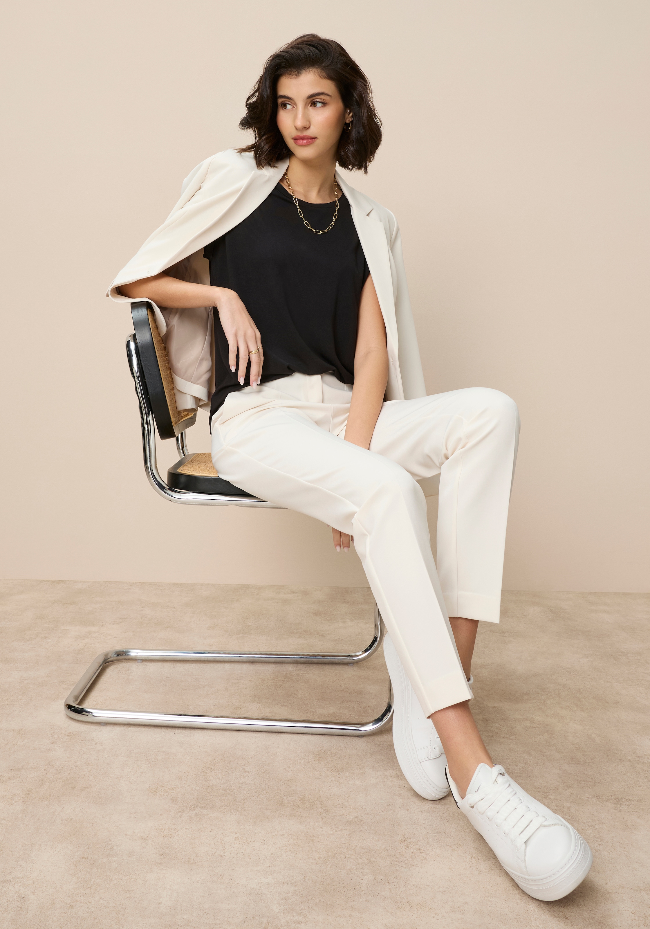 Tamaris T-Shirt Regular Fit, mit überlappenden Schultern, Kurzarm mit Aufschlag